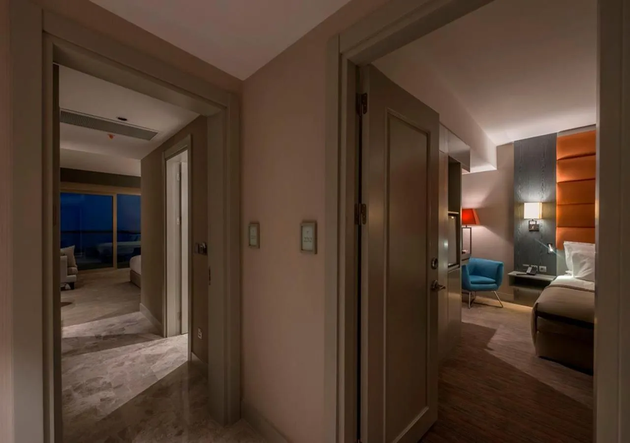 Bedroom, Bed in Elexus Hotel Resort & Spa & Casino