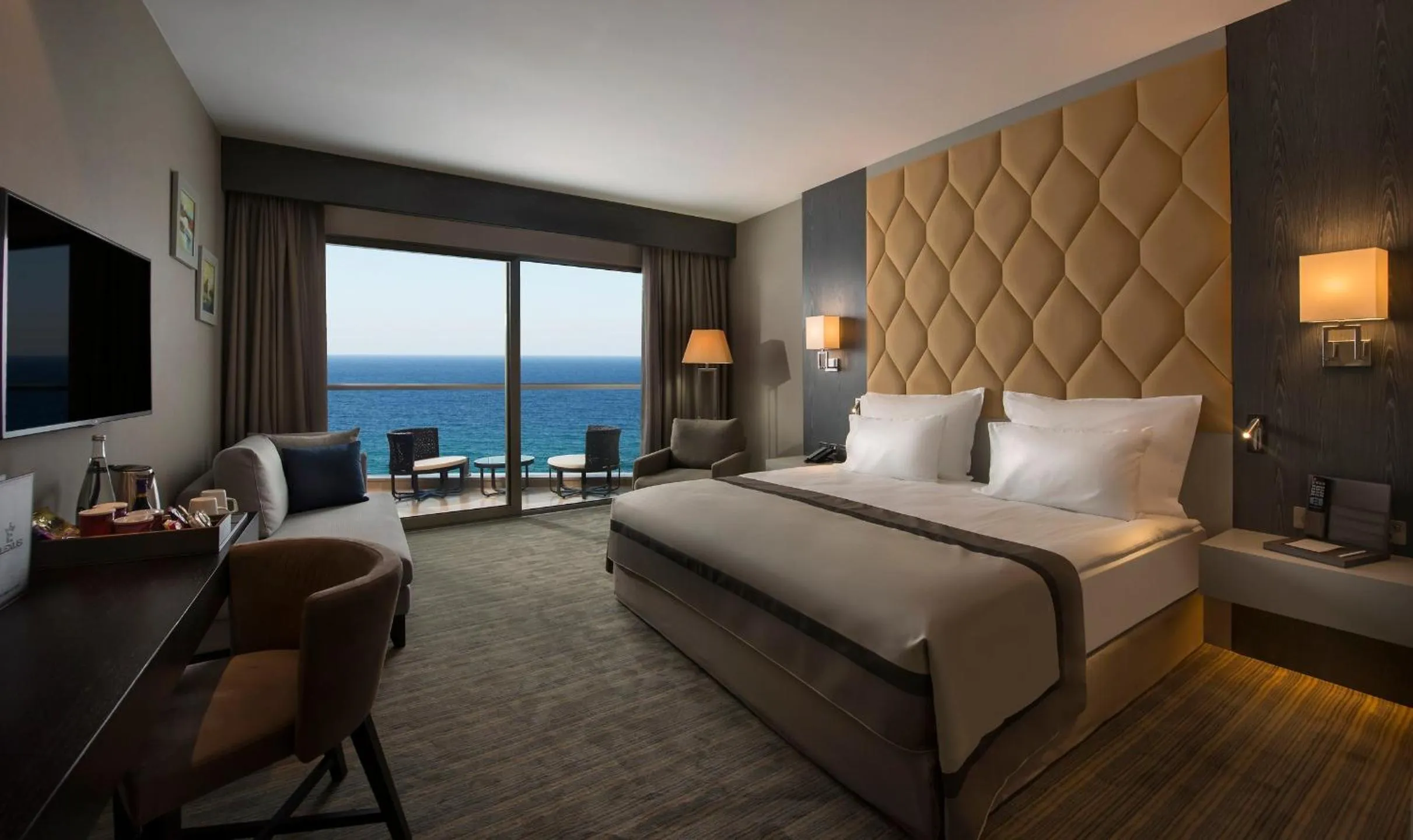 Bed in Elexus Hotel Resort & Spa & Casino