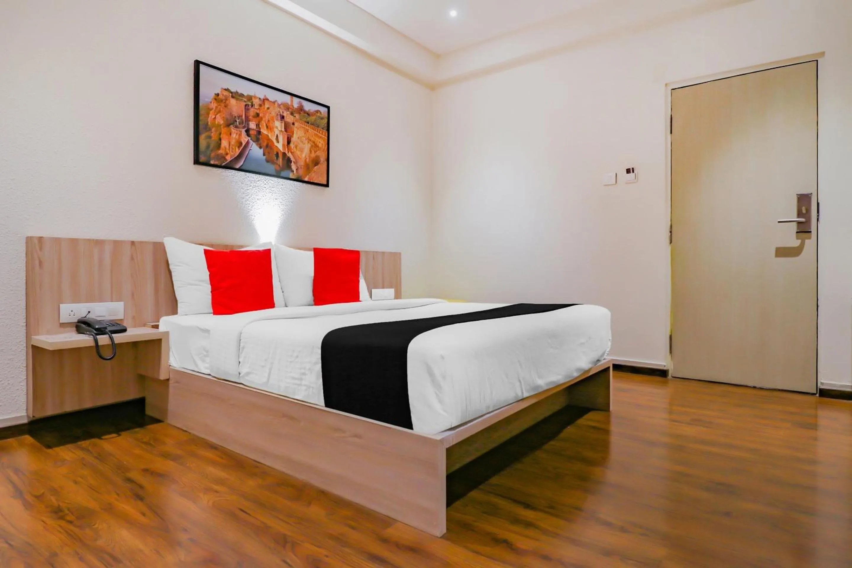 Bedroom, Bed in Capital O Royal Keys Near Brookfield Mall, AECS Layout