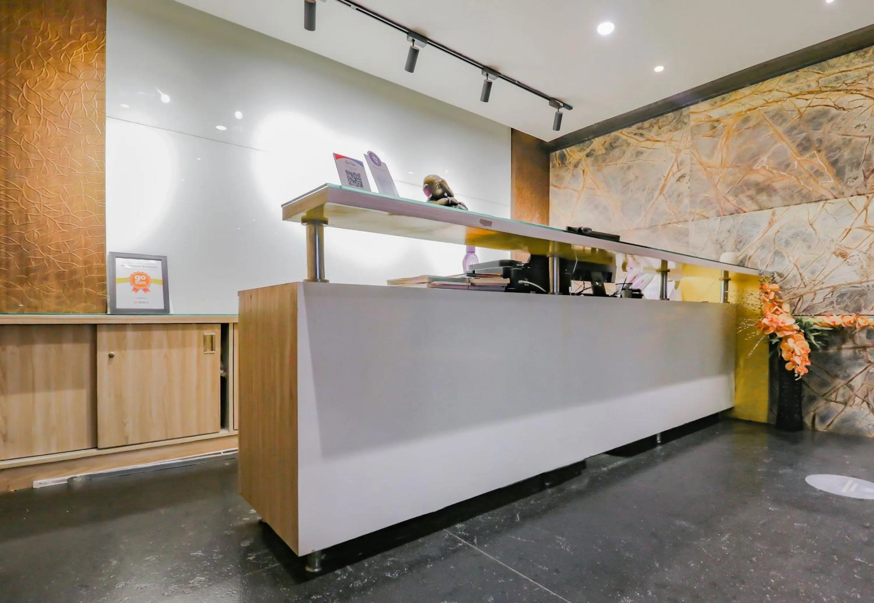 Lobby or reception in Capital O Royal Keys Near Brookfield Mall, AECS Layout