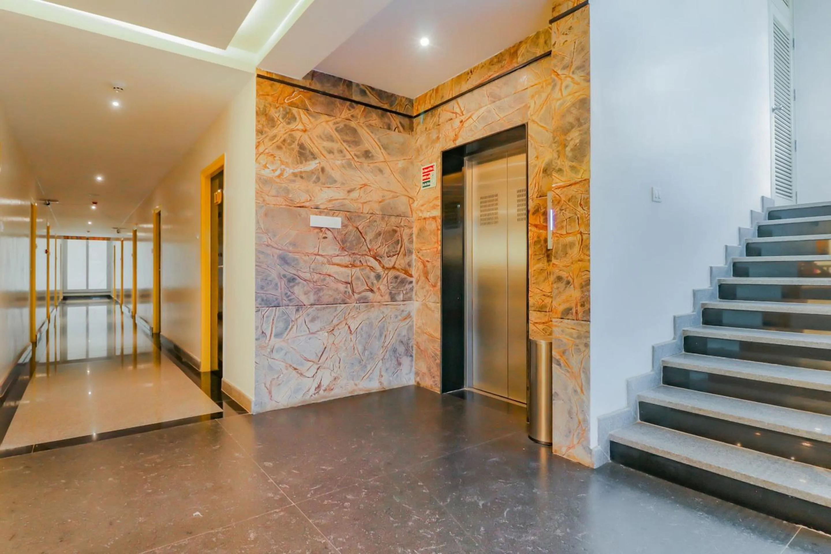 Other in Capital O Royal Keys Near Brookfield Mall, AECS Layout