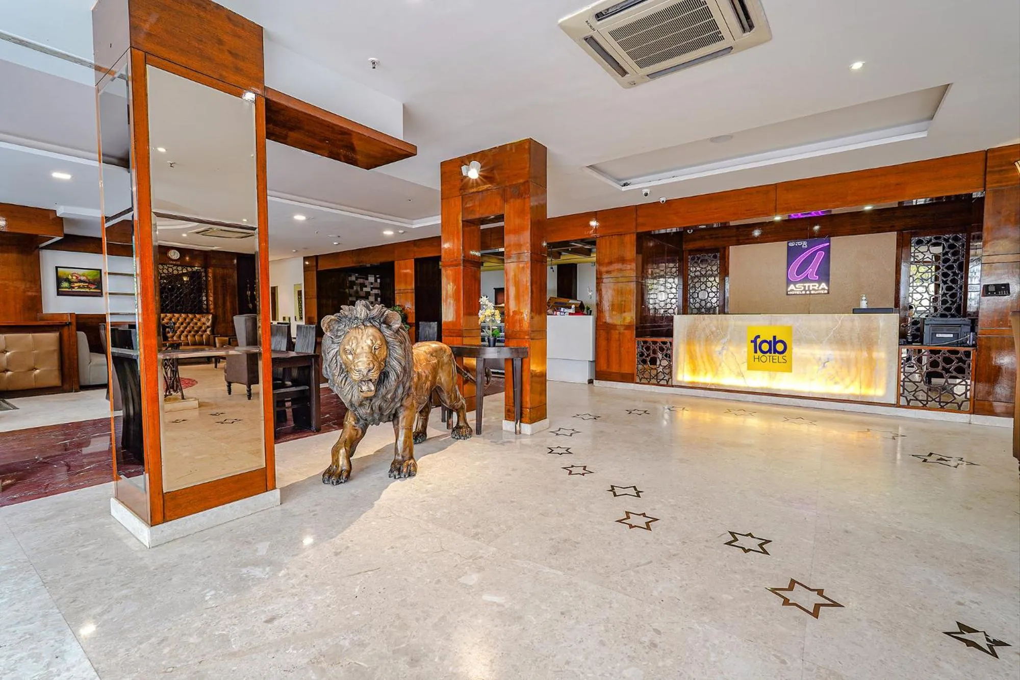 Lobby or reception in FabHotel Chris - Nr Vydehi Hospital