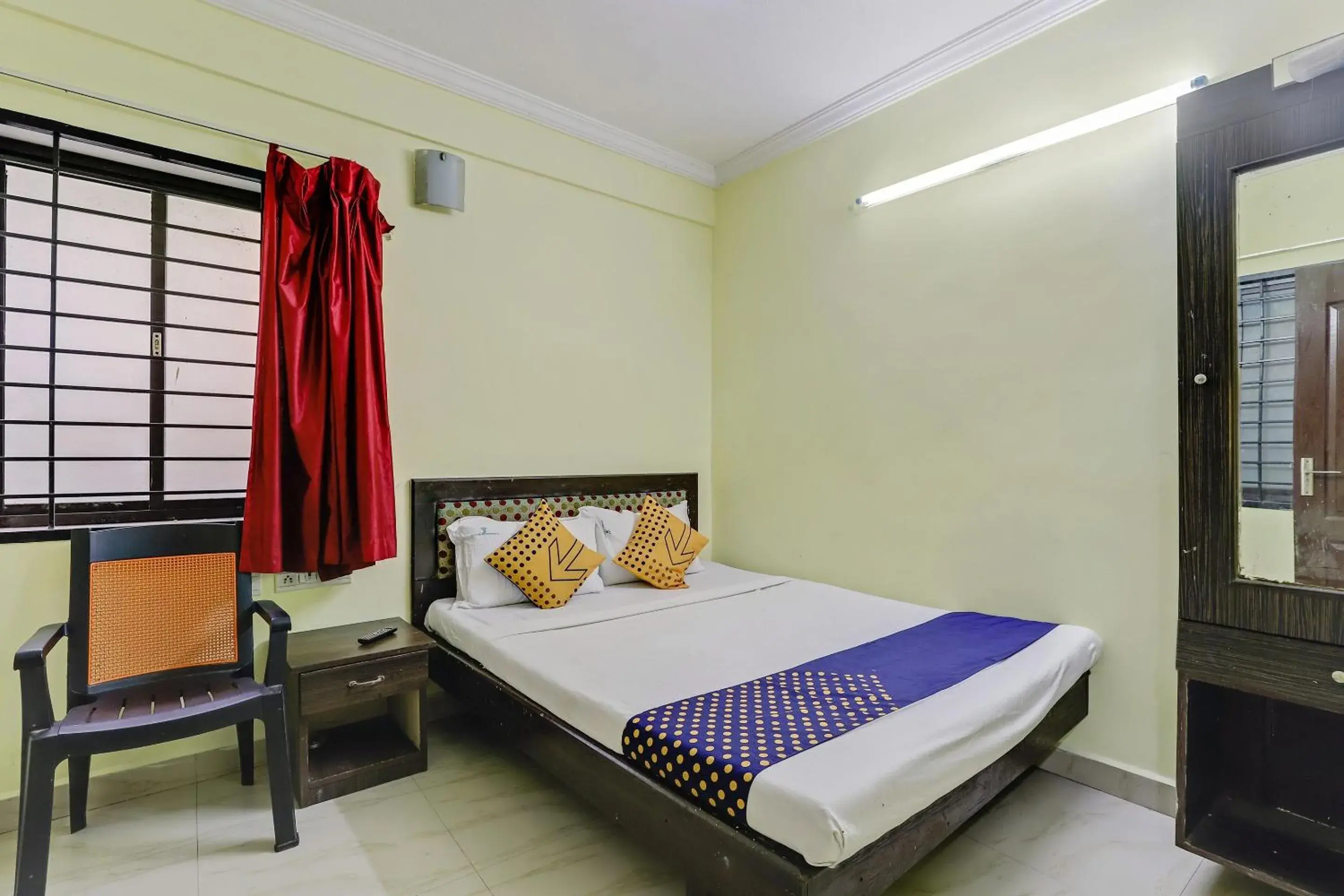 Classic Triple Room - single occupancy in SPOT ON Grand Residency Classic Triple Room - single occupancy in SPOT ON Grand Residency
