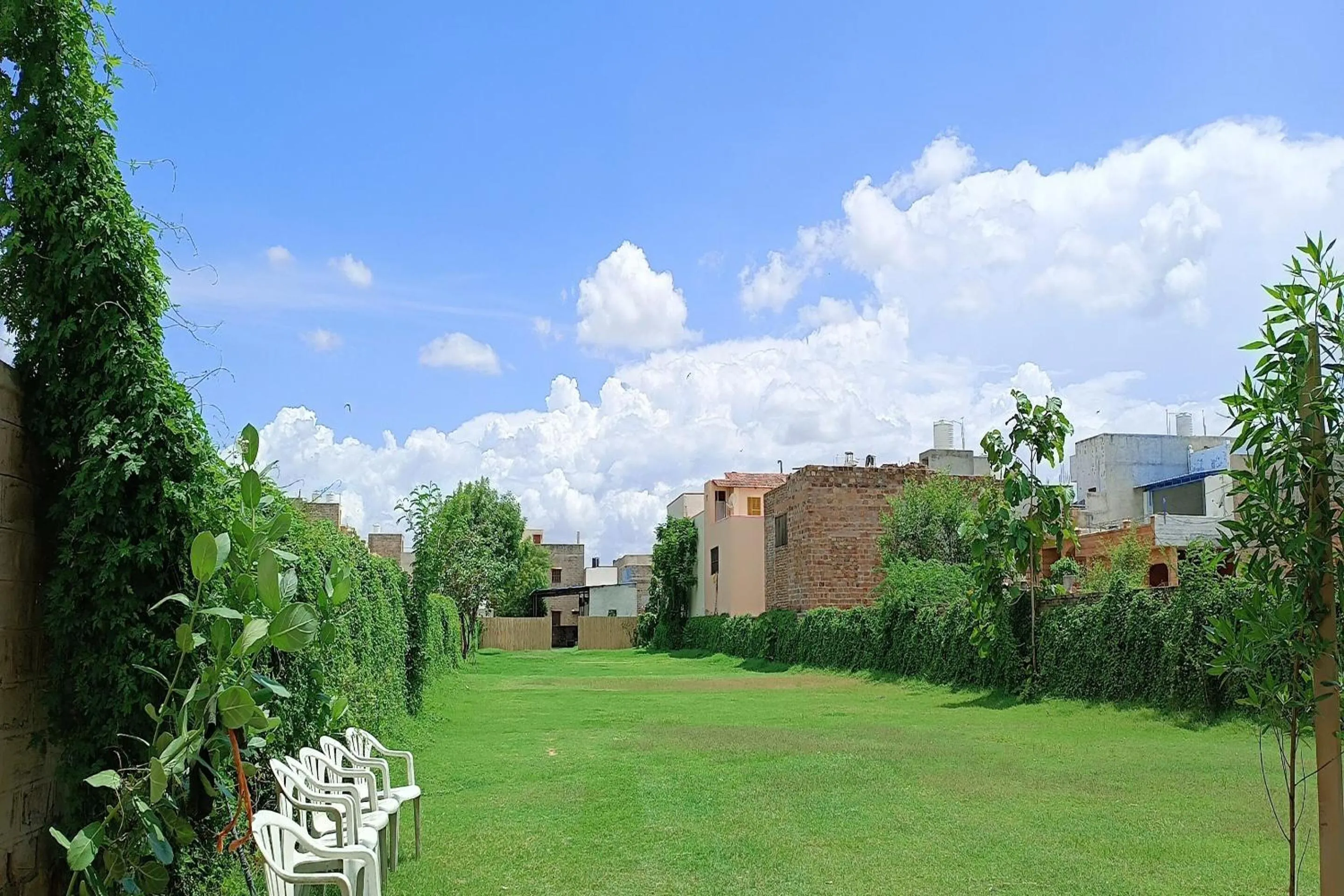 Facade/entrance in Capital O Maurya Inn