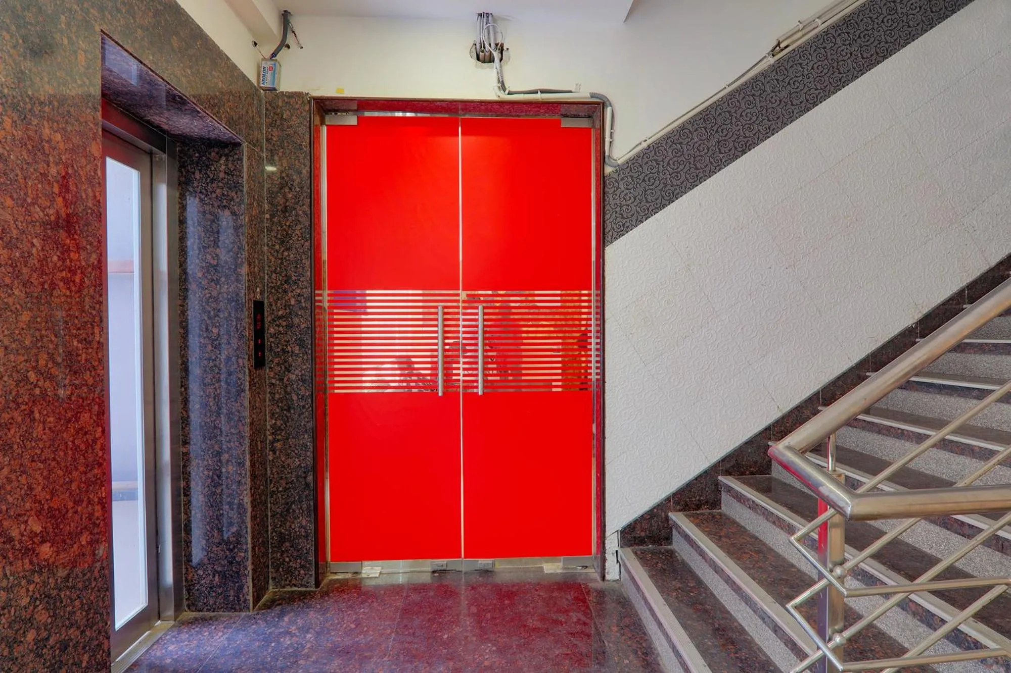 elevator in Via The Mall Inn