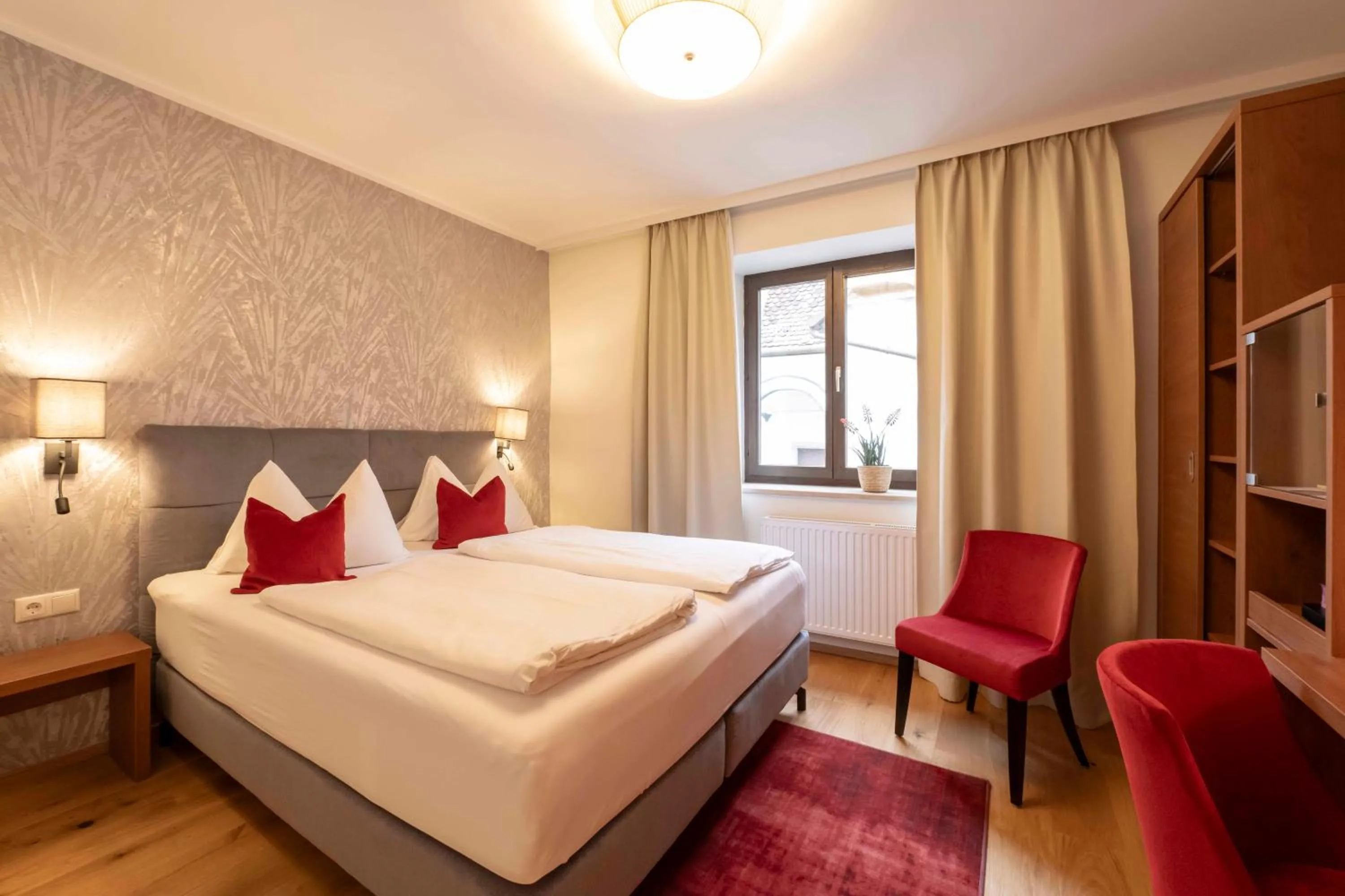 Photo of the whole room, Bed in Hotel Mader