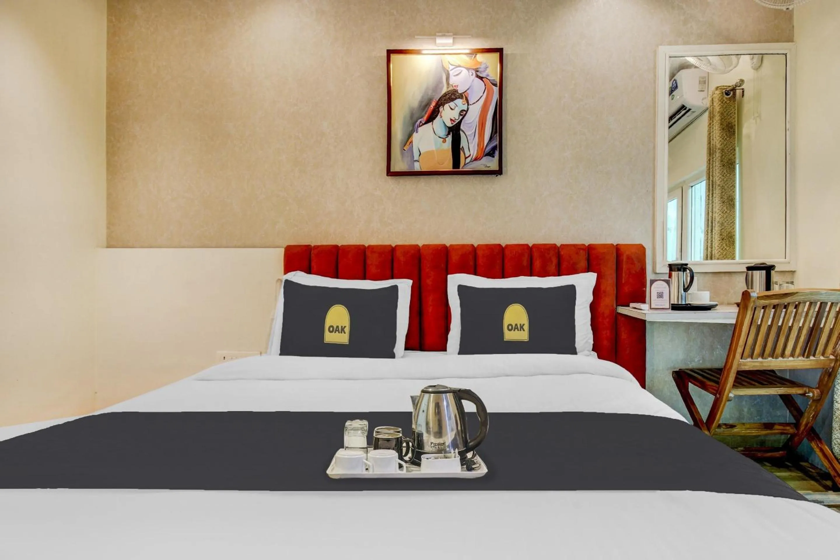 Bedroom, Bed in Super Townhouse Geetraj Near Shalimar Gateway lucknow