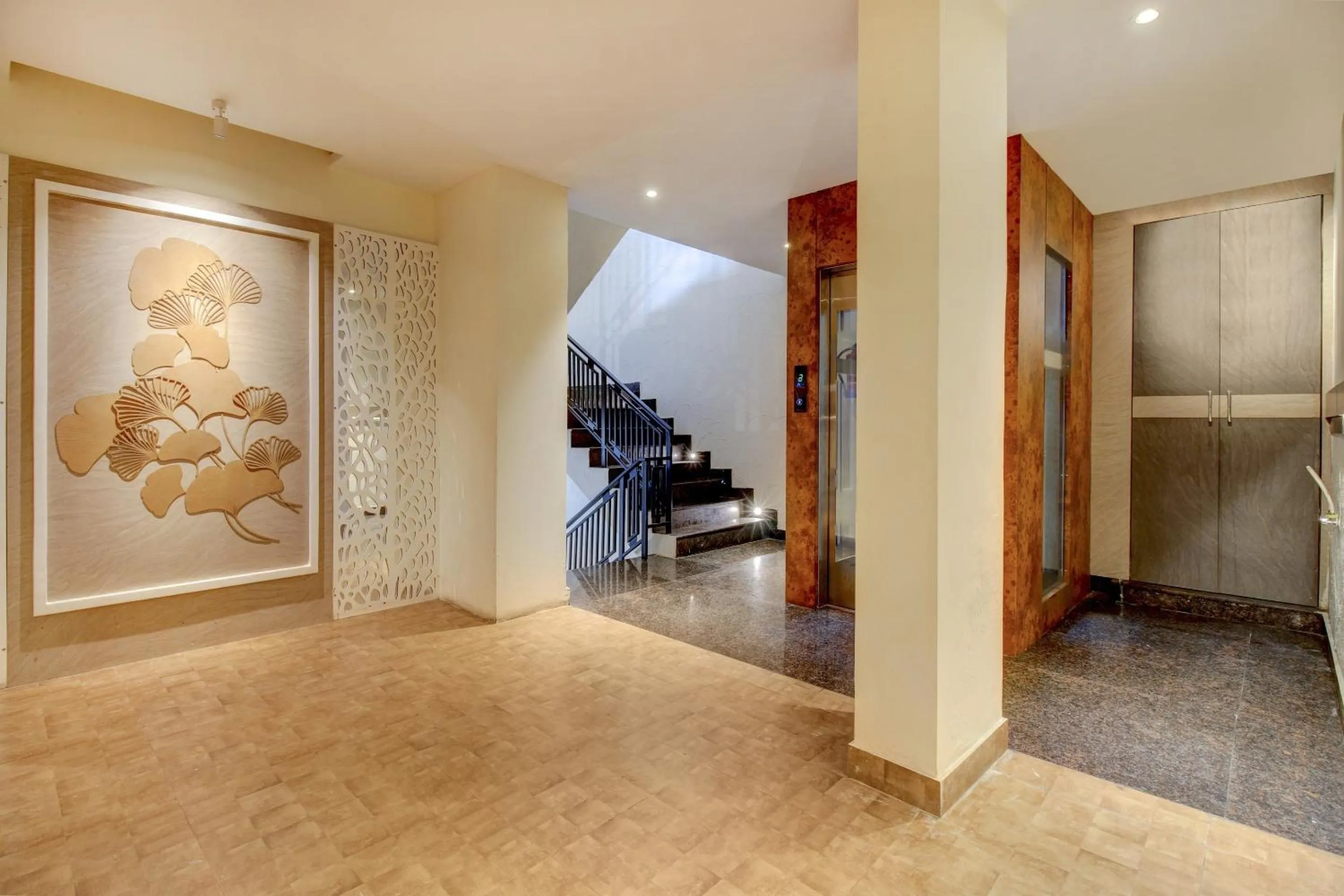 Facade/entrance in Super Townhouse Geetraj Near Shalimar Gateway lucknow