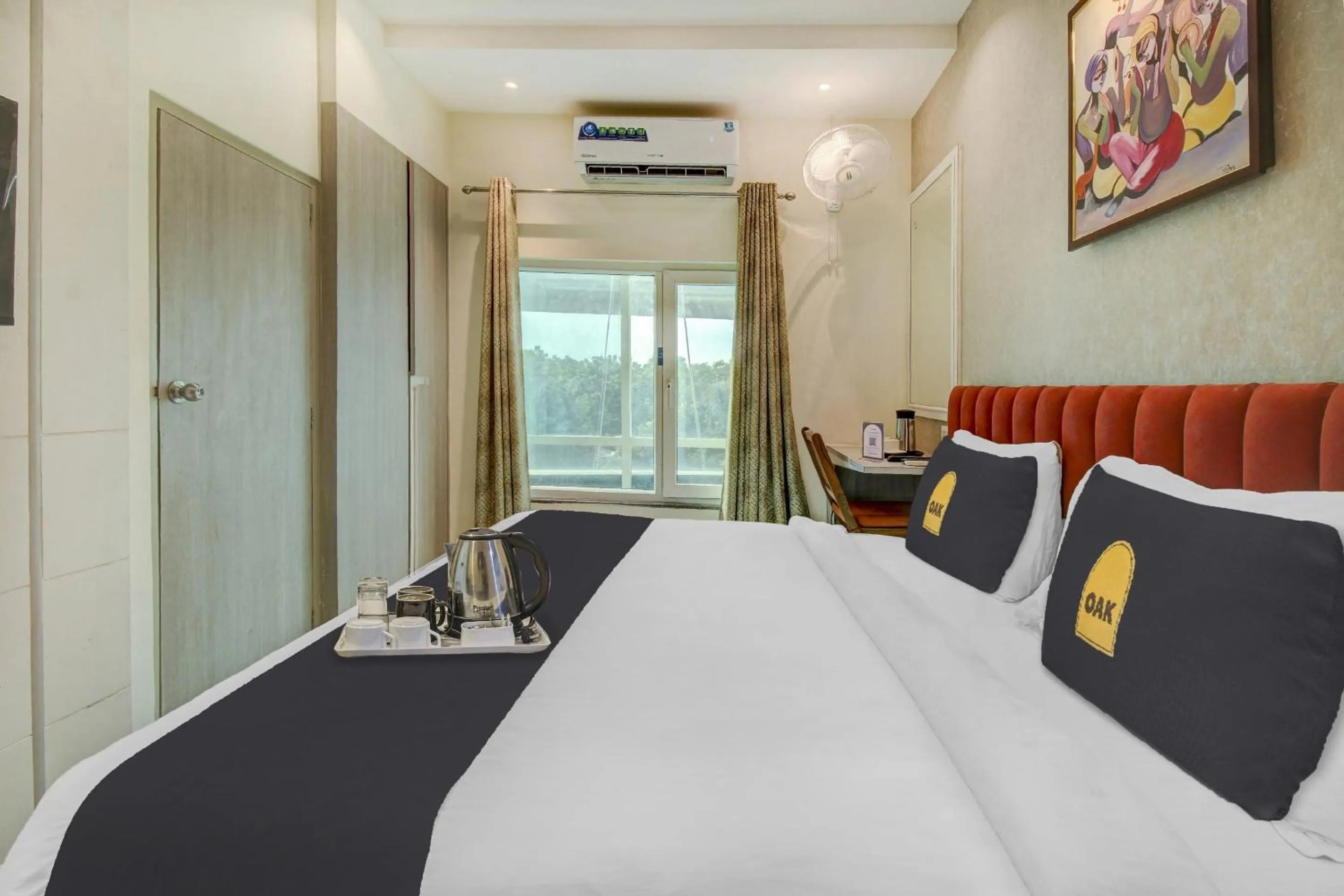 Bedroom, Bed in Super Townhouse Geetraj Near Shalimar Gateway lucknow