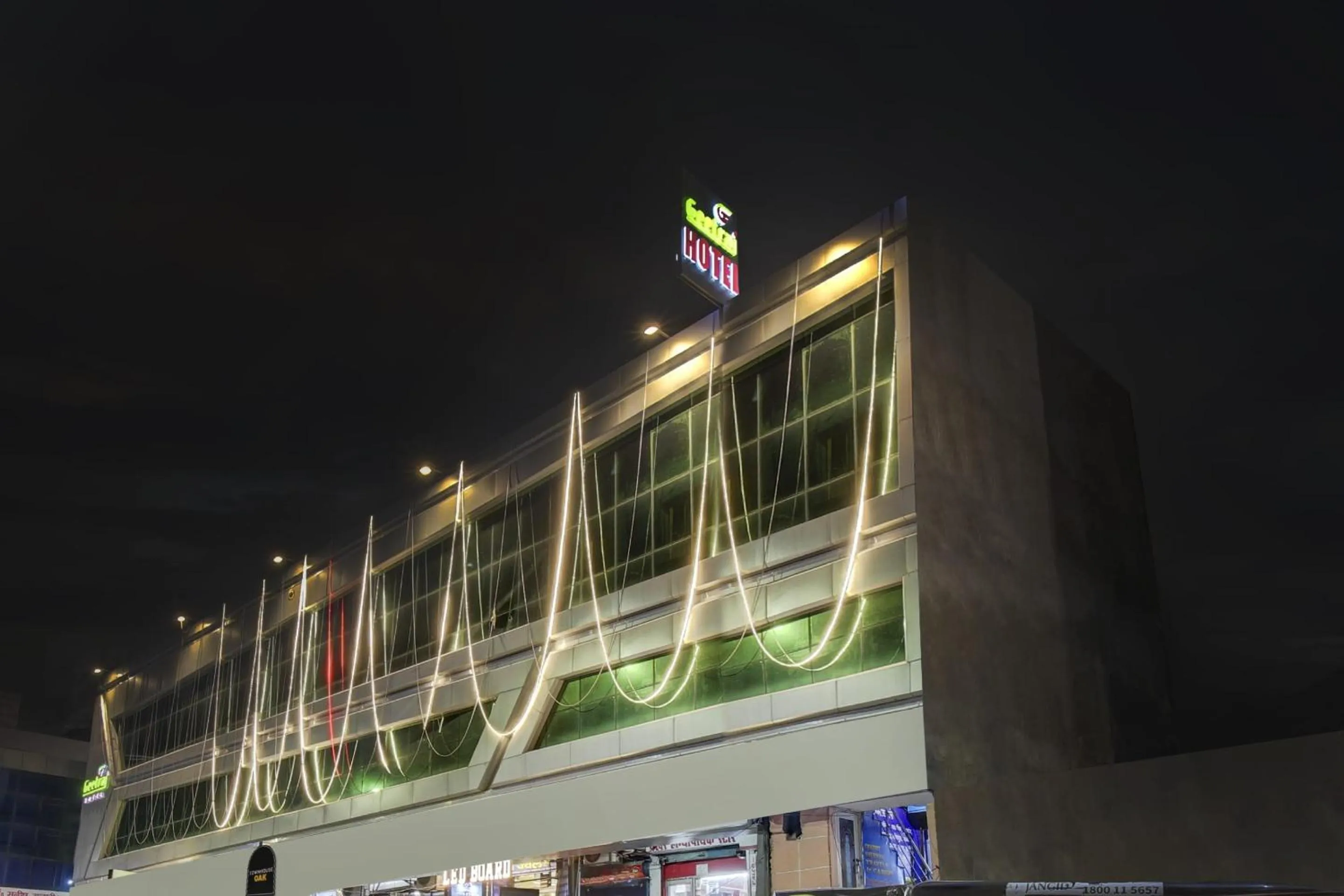 Facade/entrance in Super Townhouse Geetraj Near Shalimar Gateway lucknow