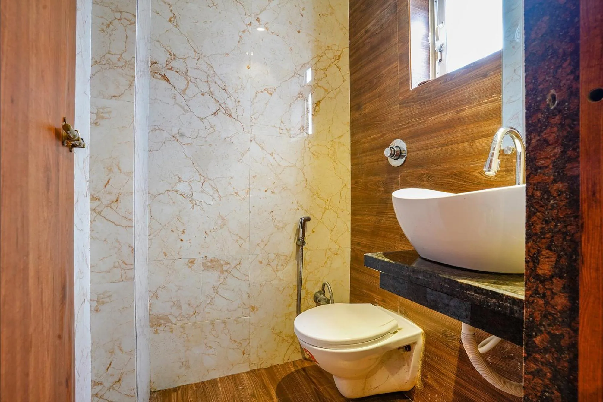 Bathroom in Via Super 7 Inn- Nr Rabale Station