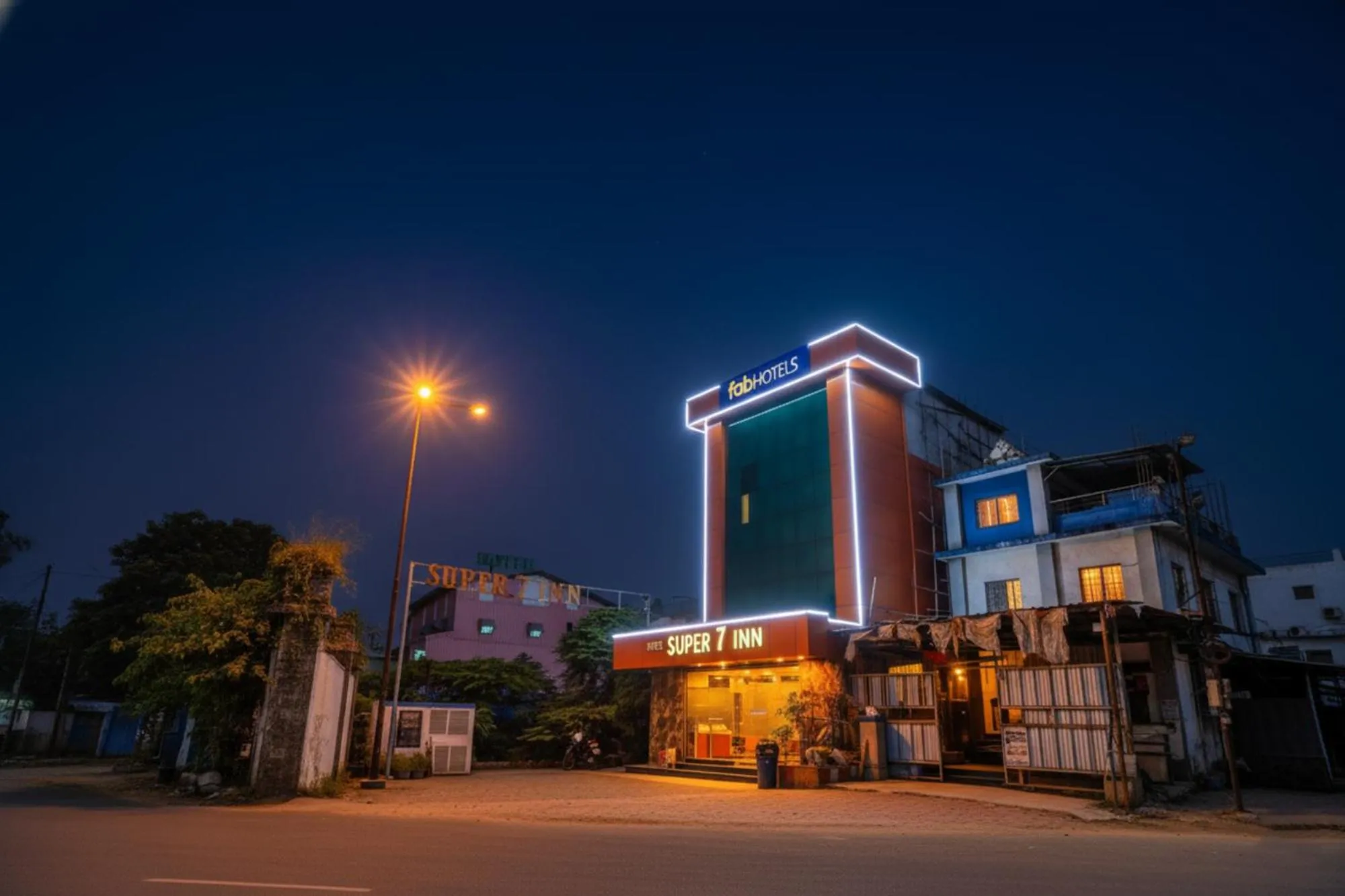 Property building in Via Super 7 Inn- Nr Rabale Station