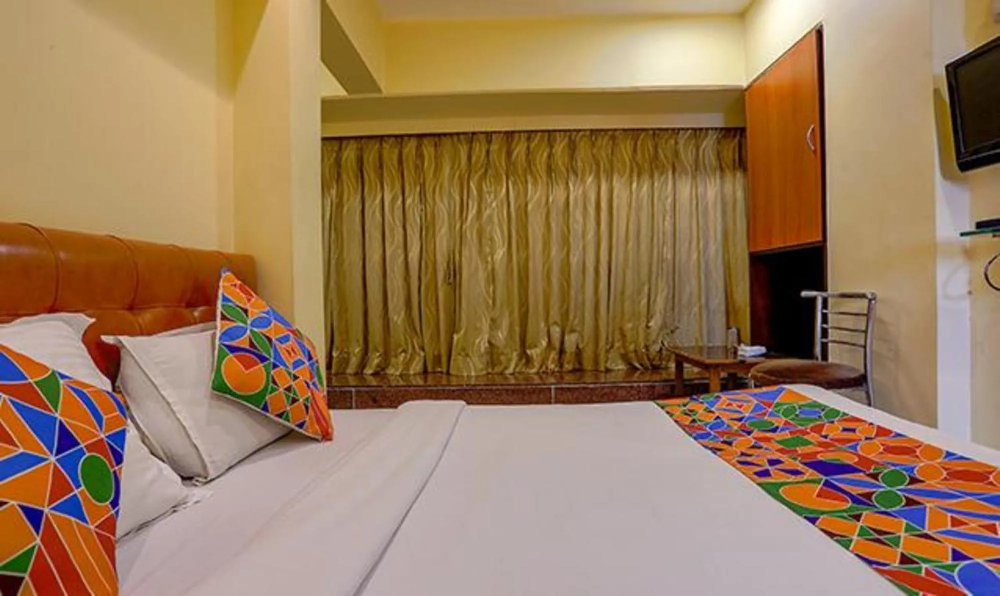 Bed in Via Jayshree - Nr Mumbai International Airport