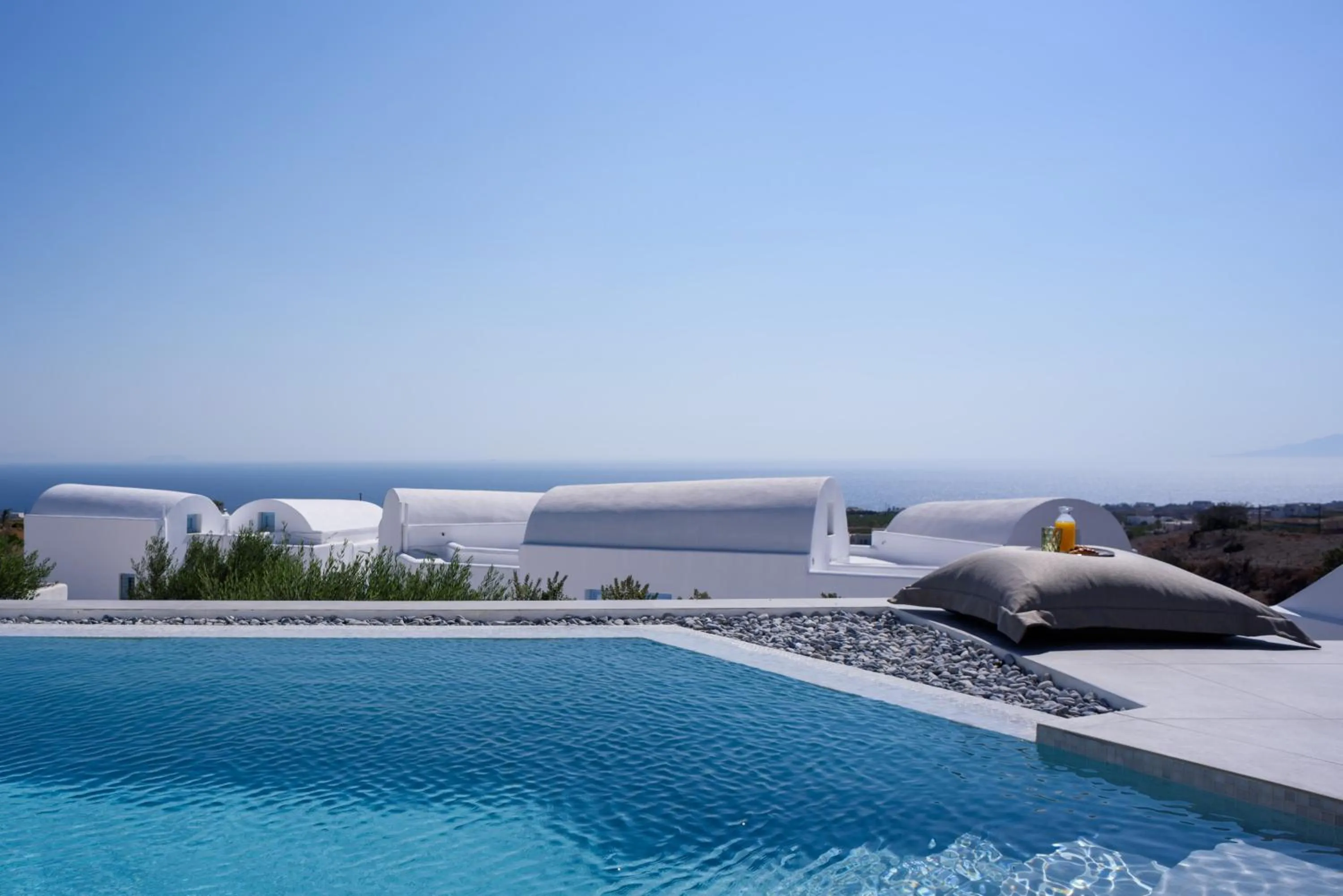 Day in Este Luxury Suites