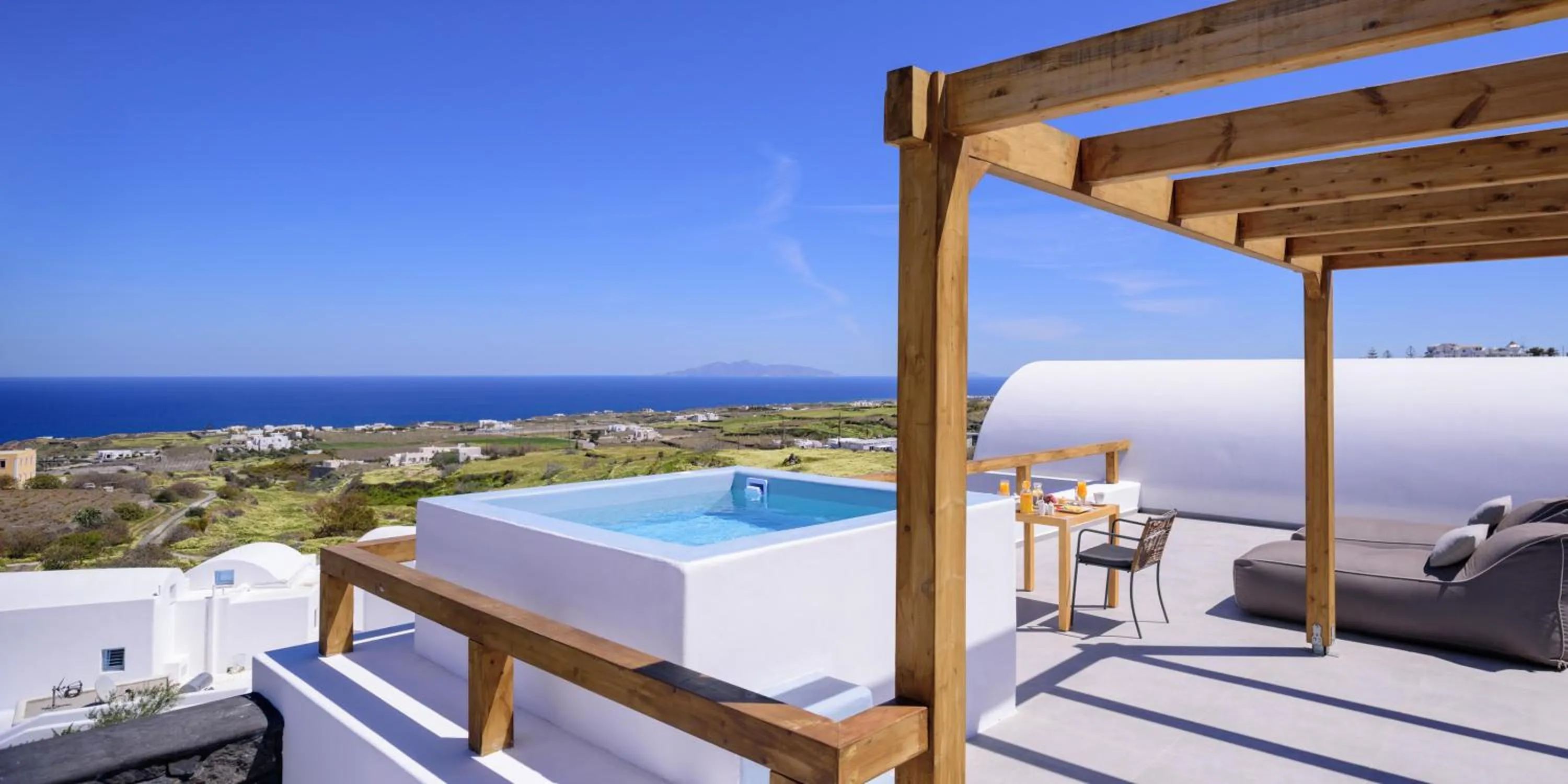 Property building in Este Luxury Suites