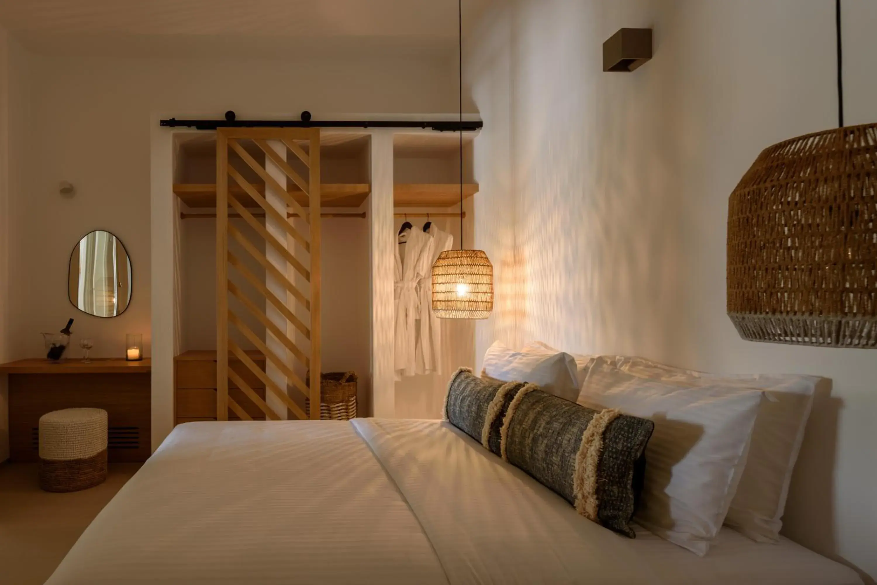 Bed in Este Luxury Suites Bed in Este Luxury Suites