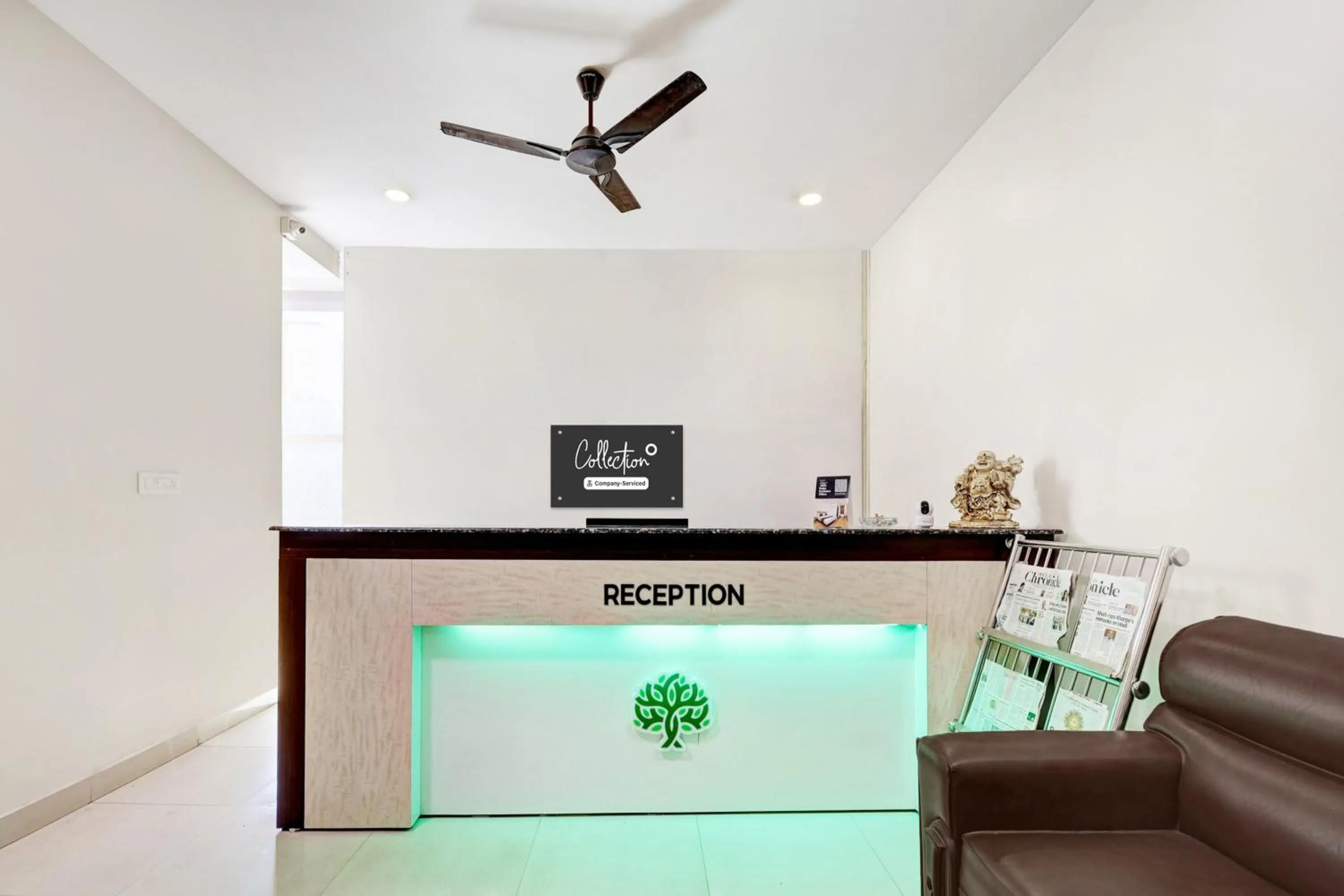 Lobby or reception in Collection O Dabagardens Near RK Beach