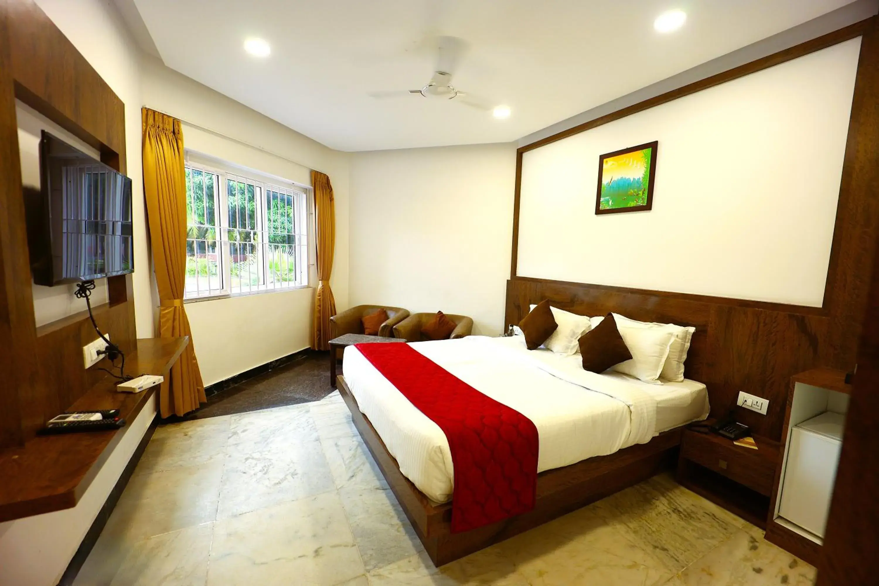 Deluxe Double Room with Bath in coral beach resort Deluxe Double Room with Bath in coral beach resort