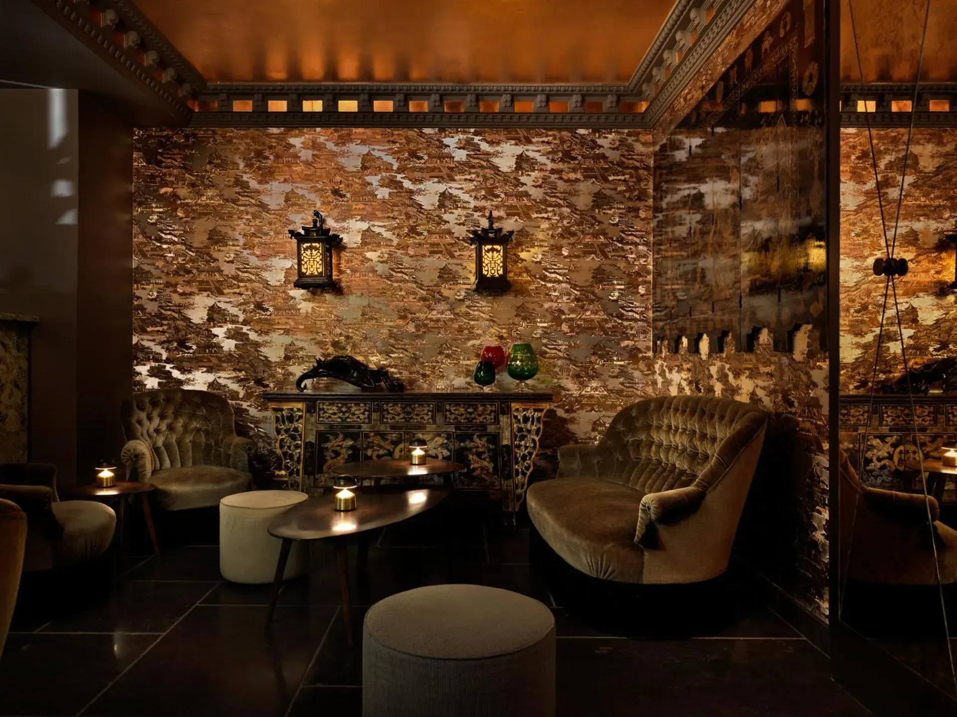 Lounge or bar in Juliana Hotel & Spa - Brussels Centre Lounge or bar in Juliana Hotel & Spa - Brussels Centre