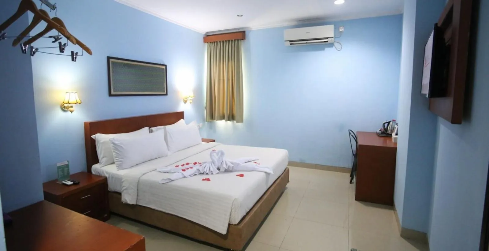 Bed in Azza Hotel Palembang