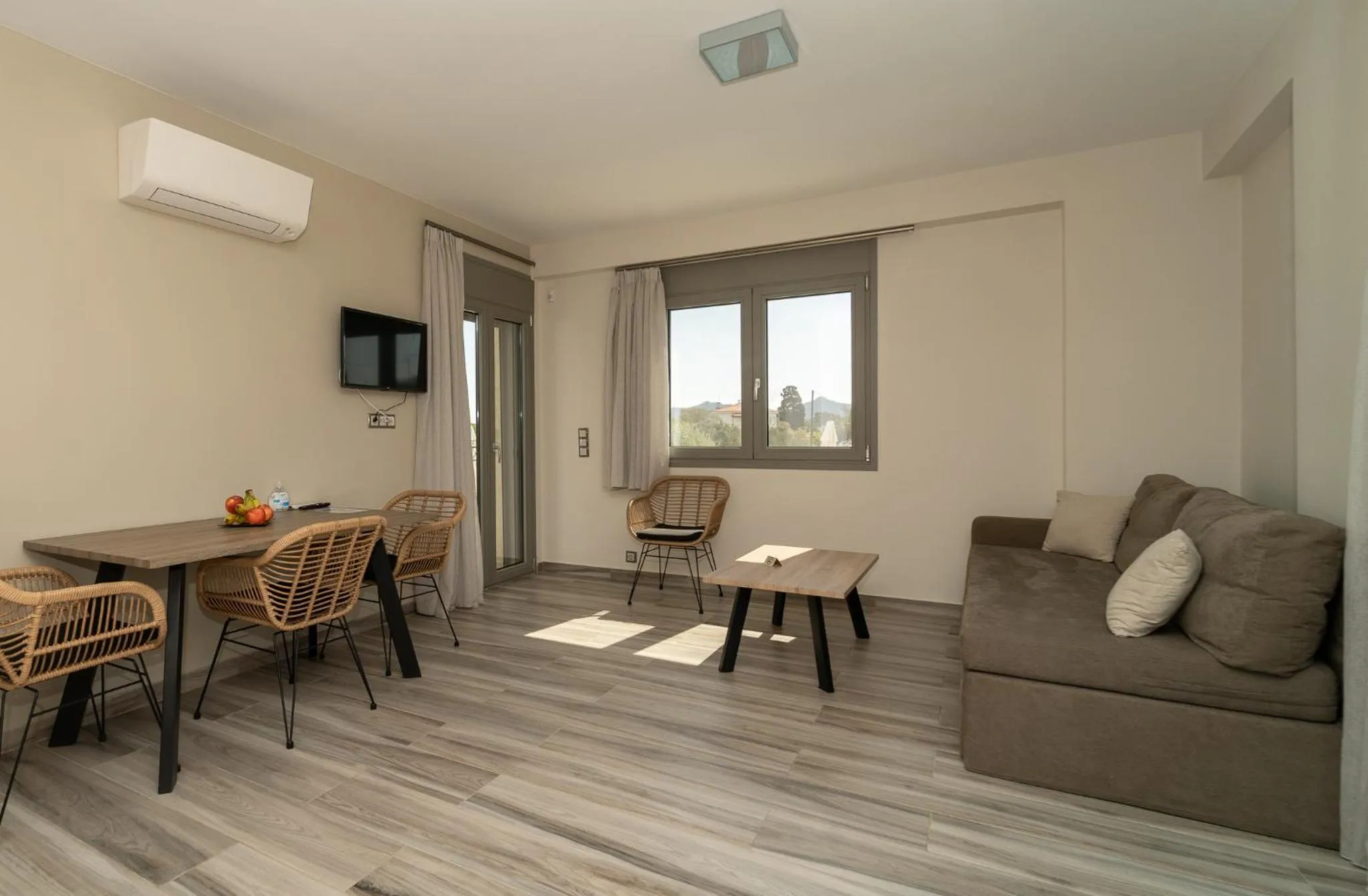 Living room in CARLOS MANSION LUXURY SUITES