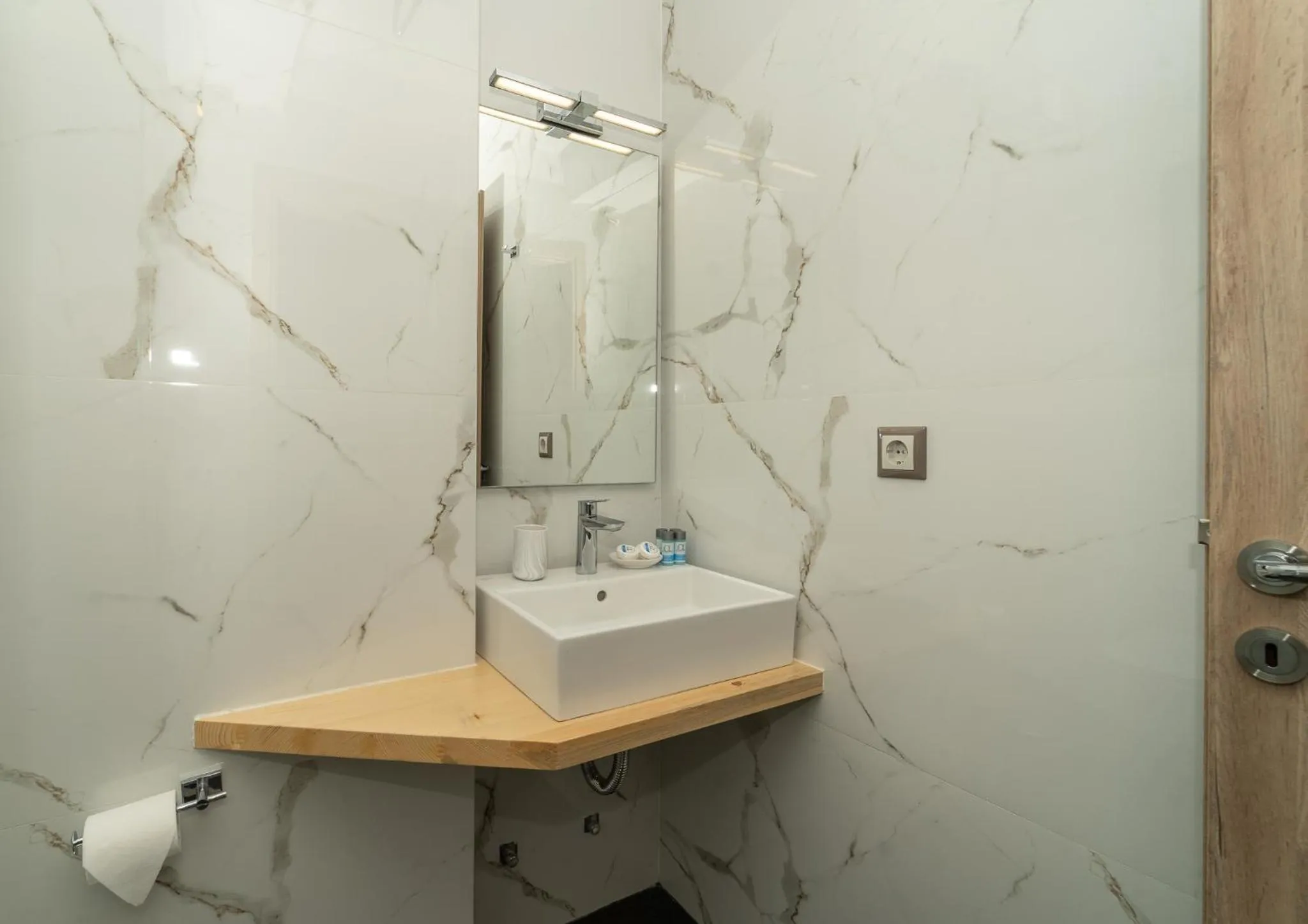 Bathroom in CARLOS MANSION LUXURY SUITES