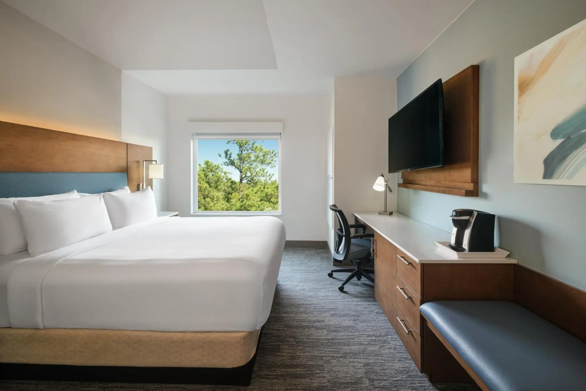 Photo of the whole room, Bed in EVEN Hotel Atlanta - Cobb Galleria by IHG