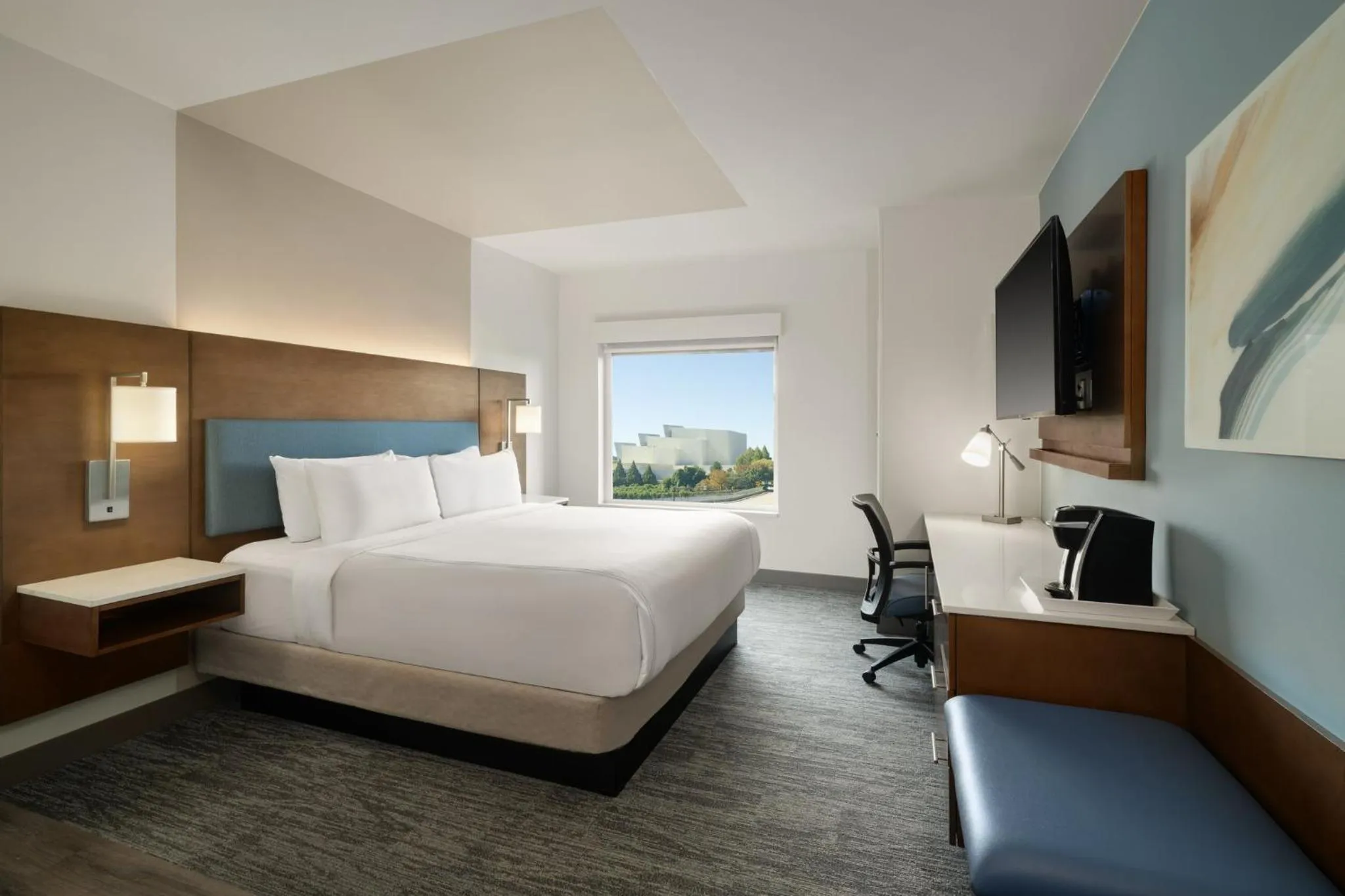 Photo of the whole room, Bed in EVEN Hotel Atlanta - Cobb Galleria by IHG