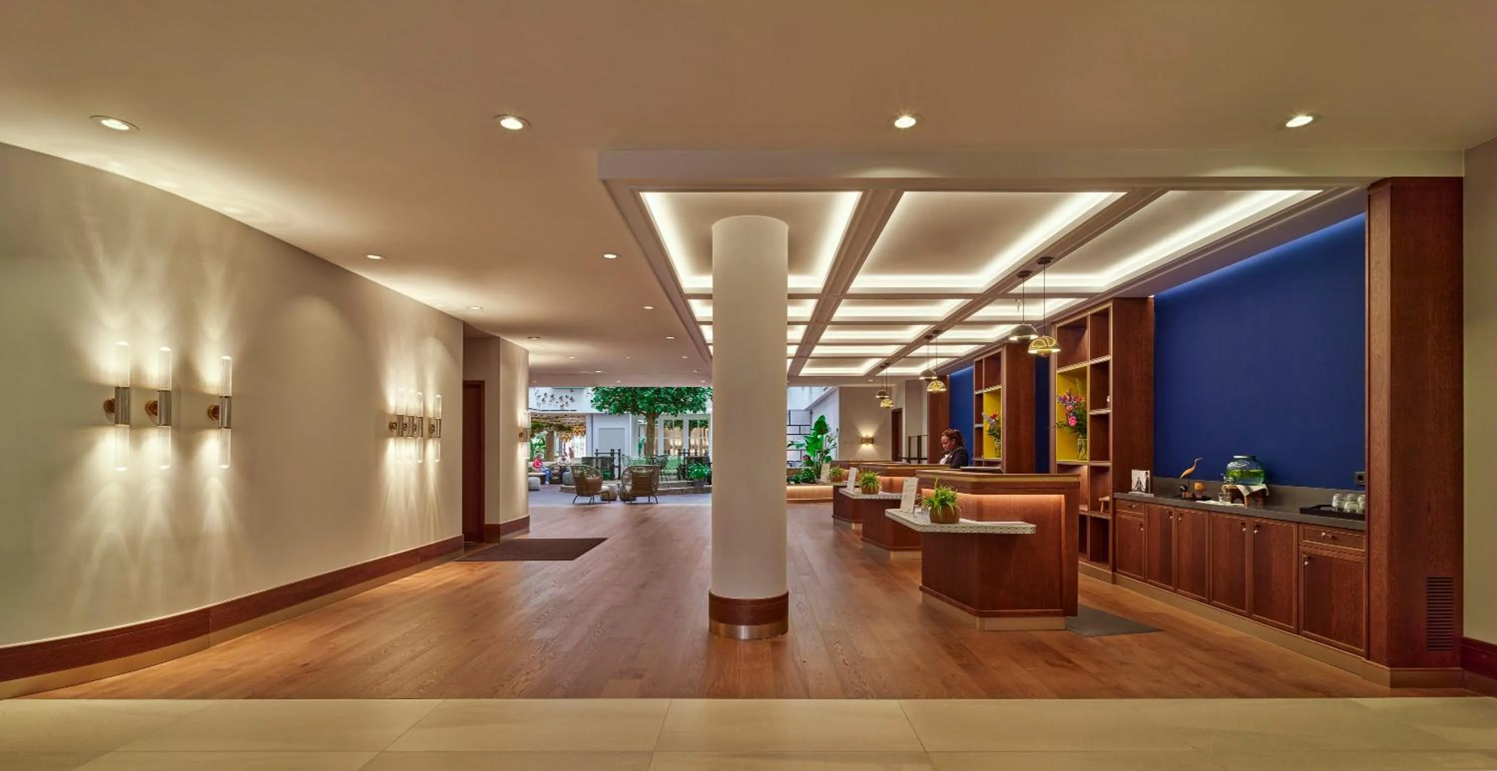 Property building in voco The Hague by IHG