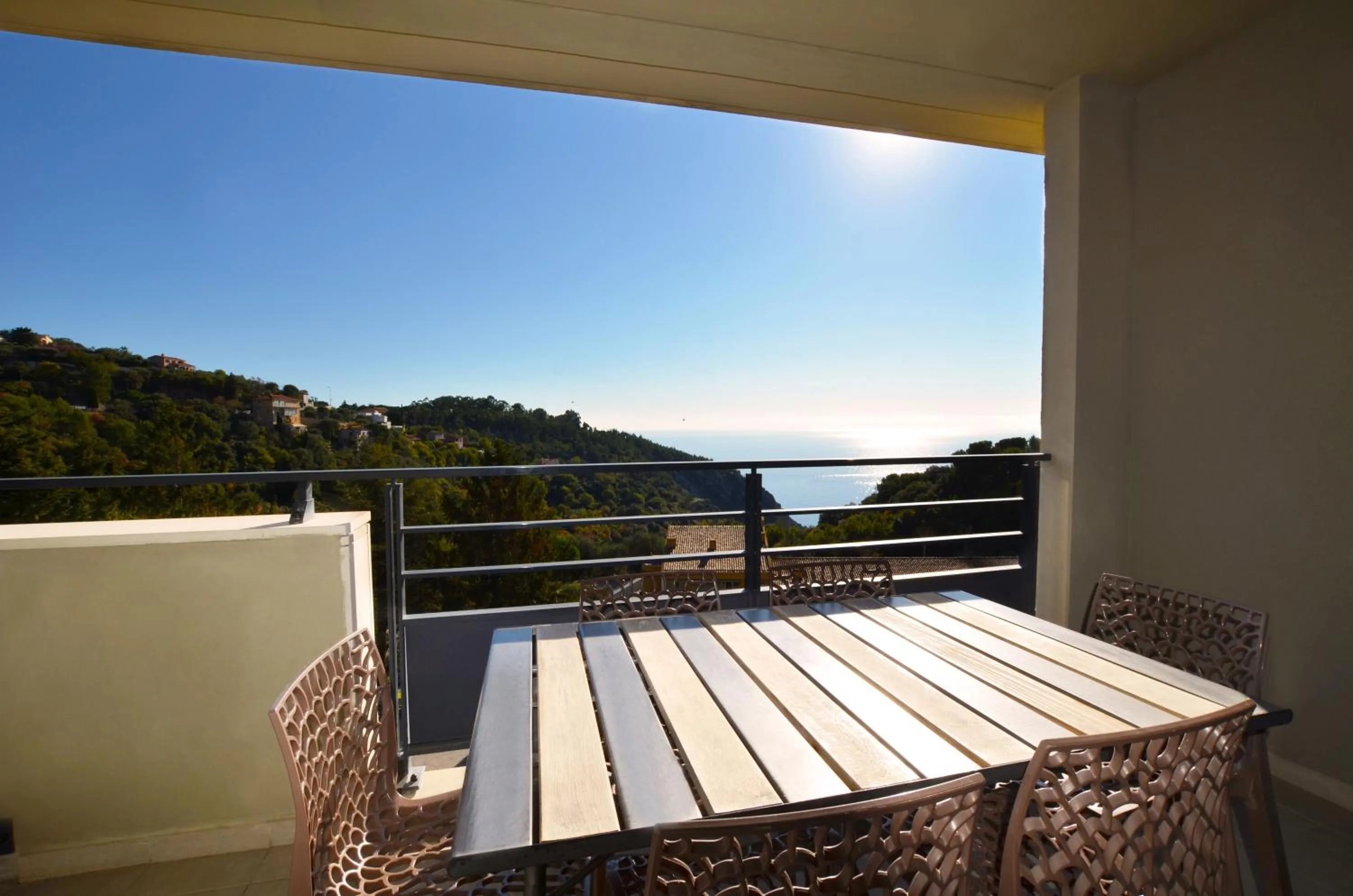 Patio in La Perle d'Eze - Aparthotel