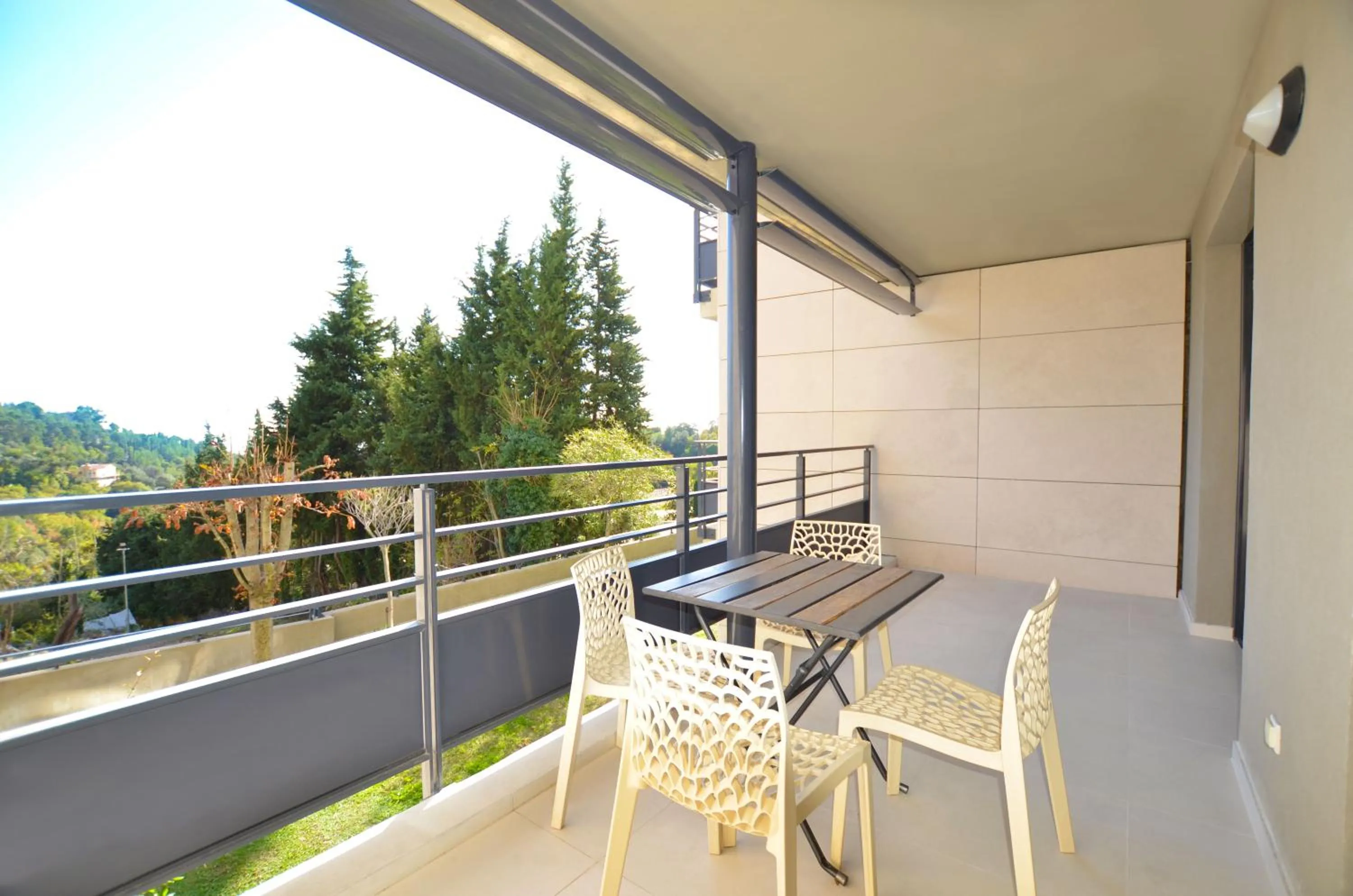 Patio in La Perle d'Eze - Aparthotel