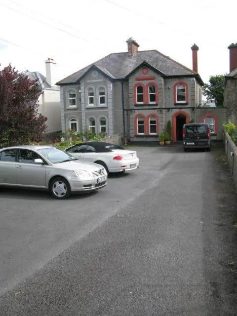 Property building in Dun Aoibhinn Guest Accommodation