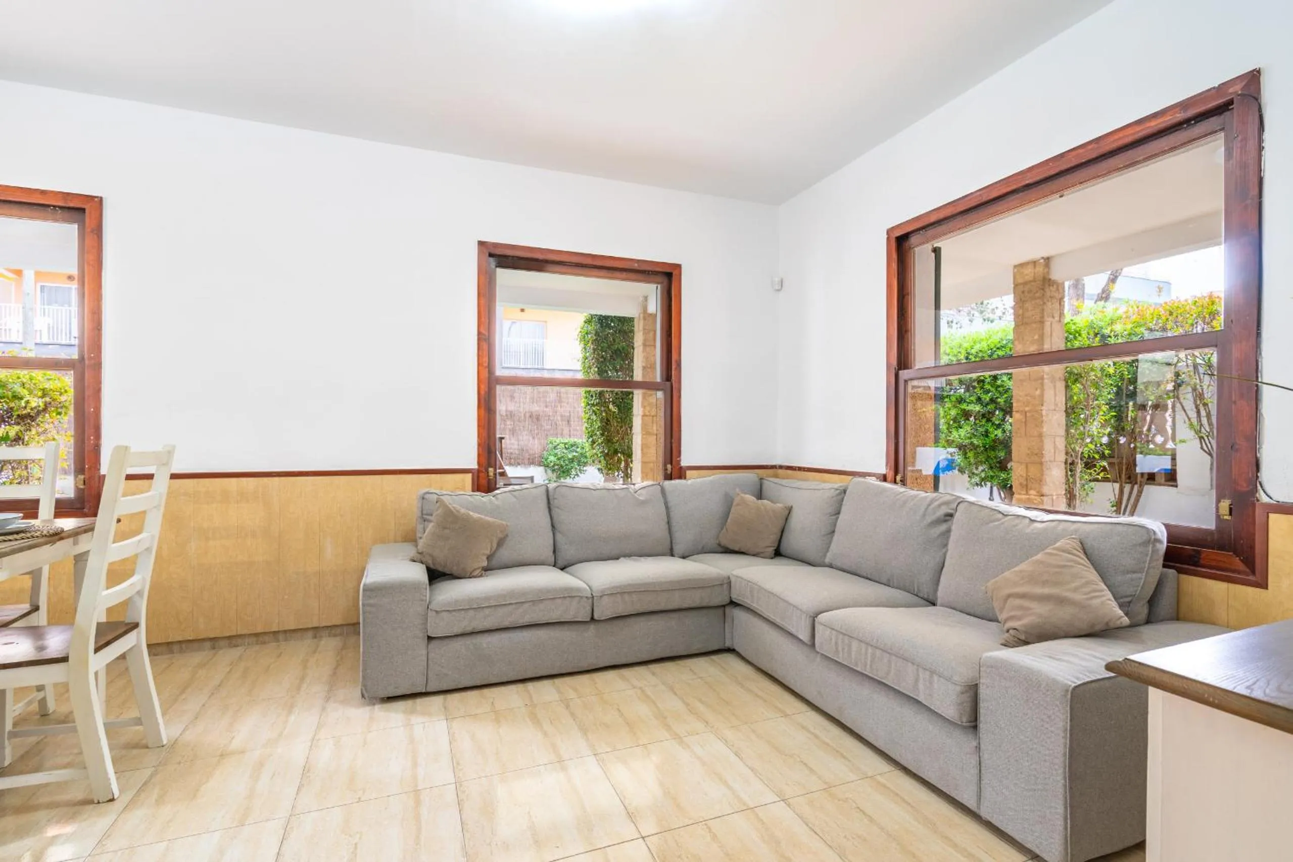 Dining area in Villa Can Pastilla