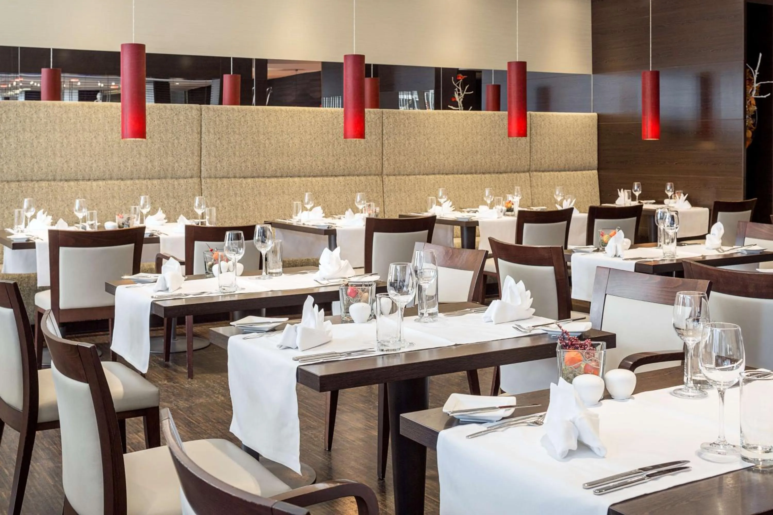 Restaurant/places to eat in NH Danube City