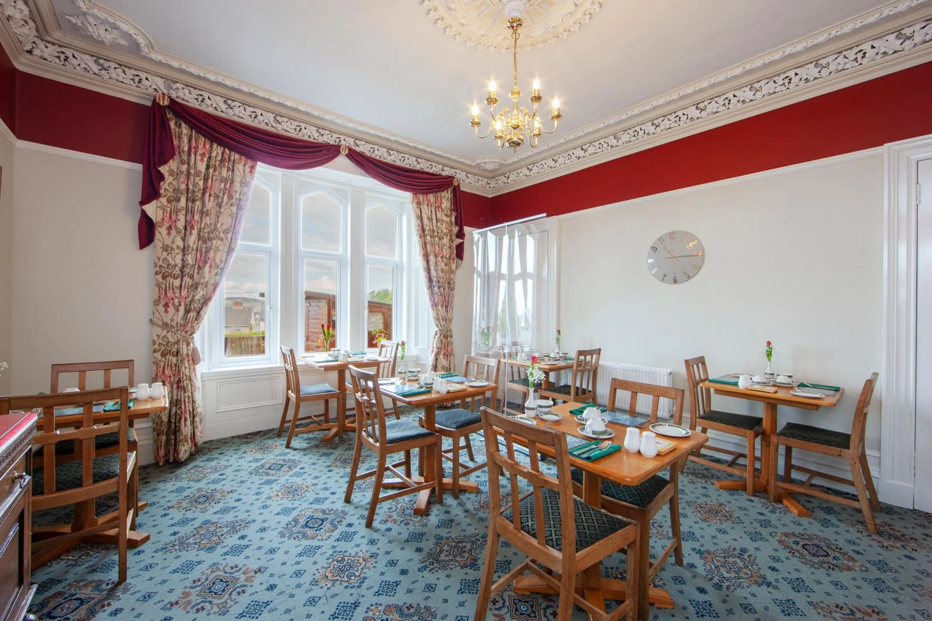 Restaurant/places to eat in Hawthornbank