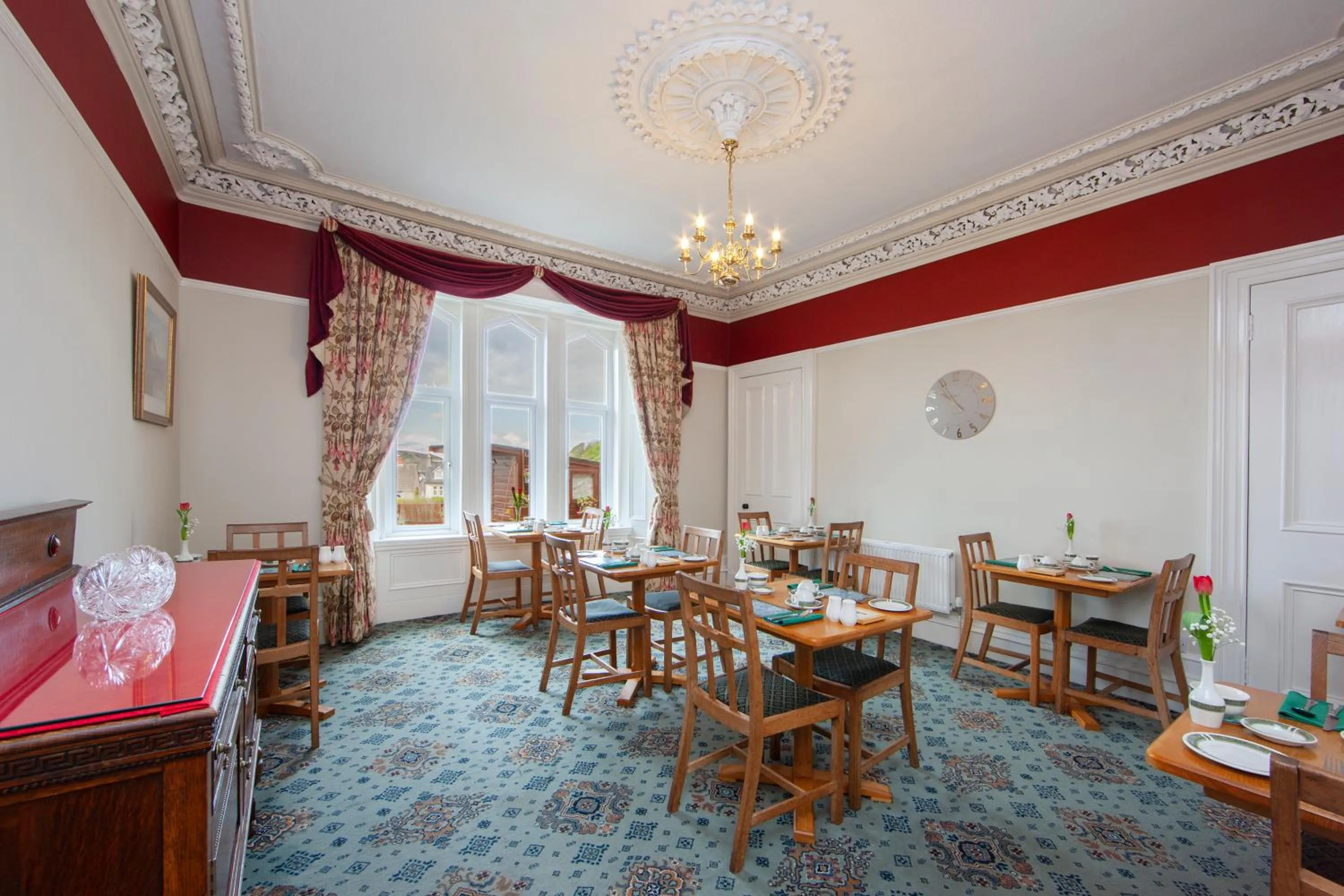 Restaurant/places to eat in Hawthornbank