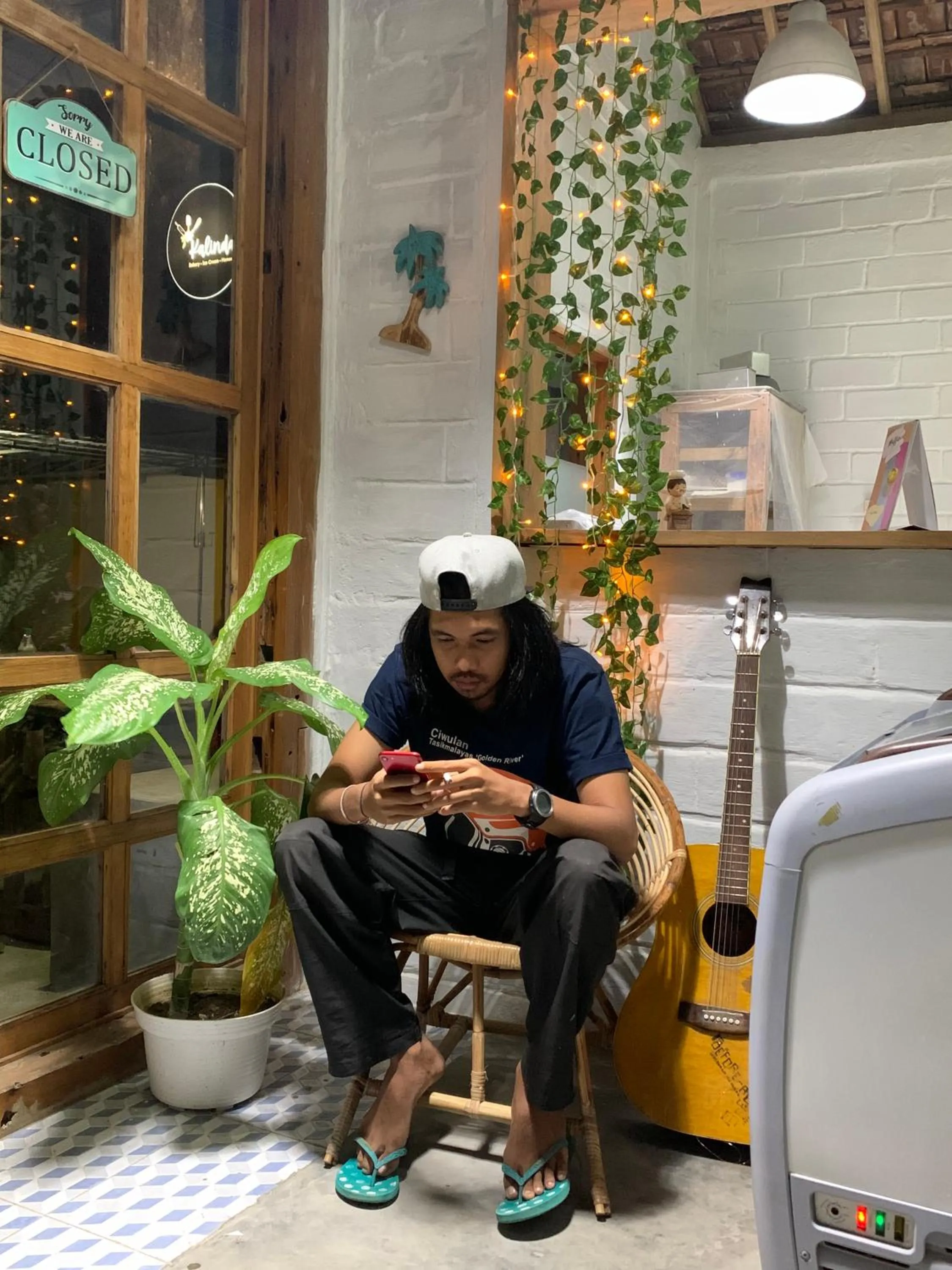 People in KALINDA HOMEY