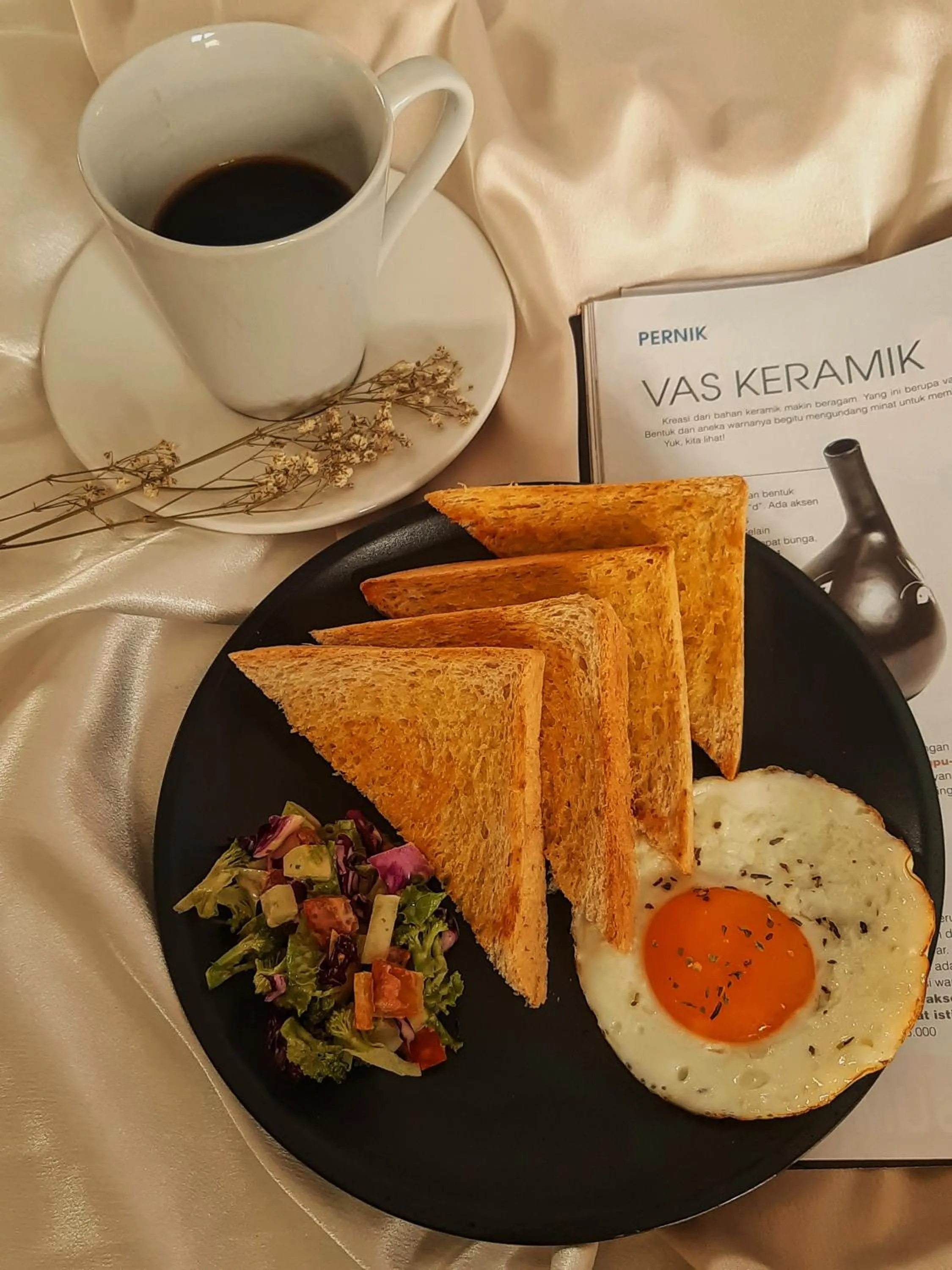 Breakfast in KALINDA HOMEY