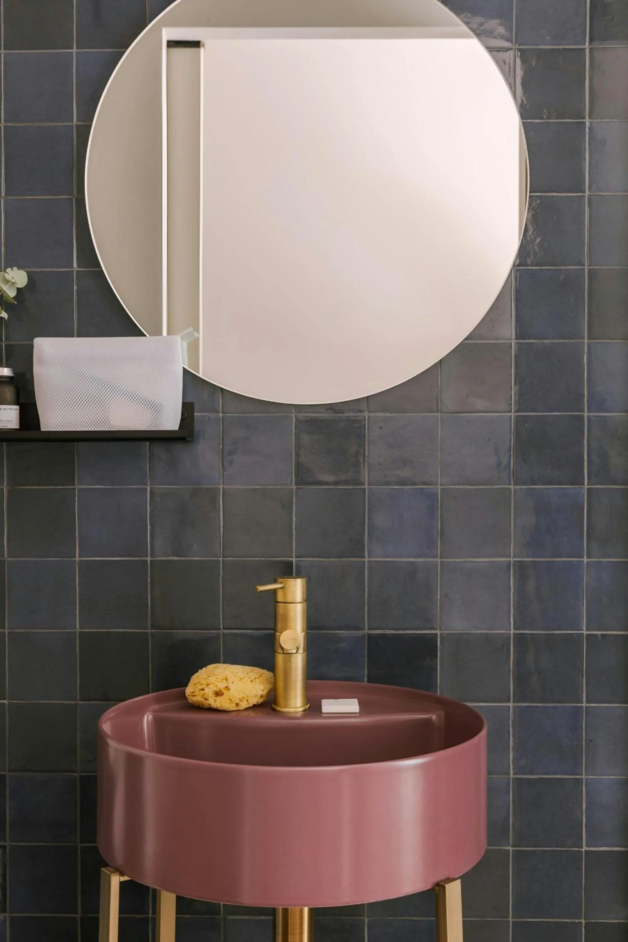 Bathroom in Yelo Jean Médecin Hotel, Sonder by Marriott Bonvoy