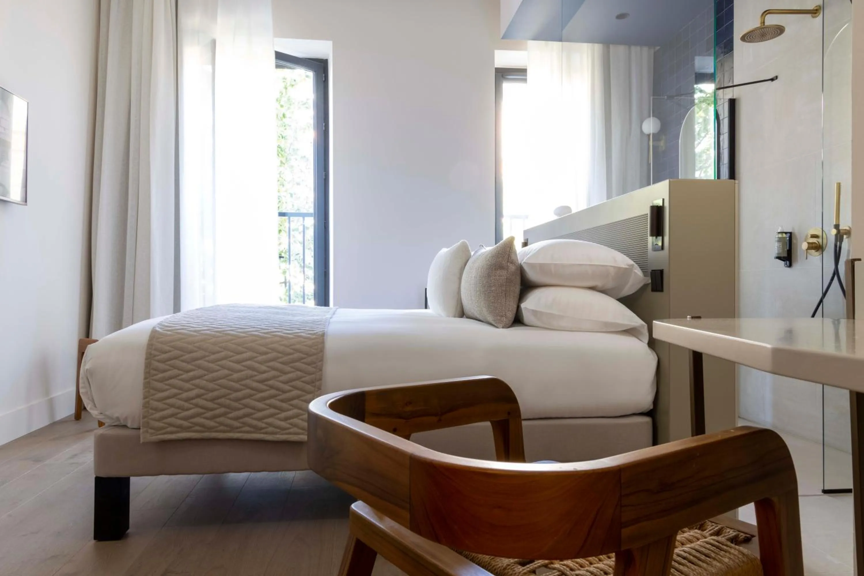 Bedroom in Ikonik Jean Médecin