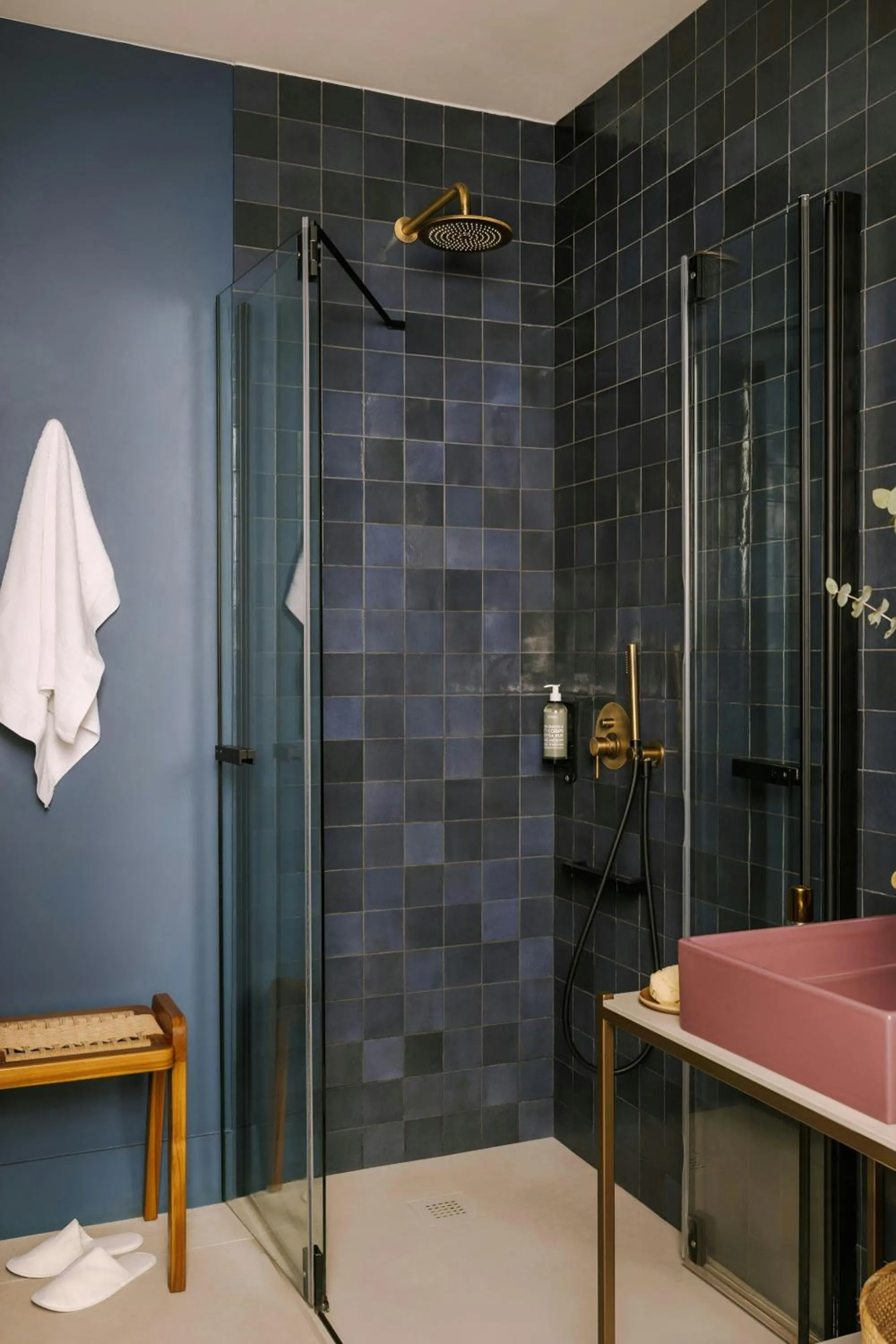 Bathroom in Yelo Jean Médecin Hotel, Sonder by Marriott Bonvoy