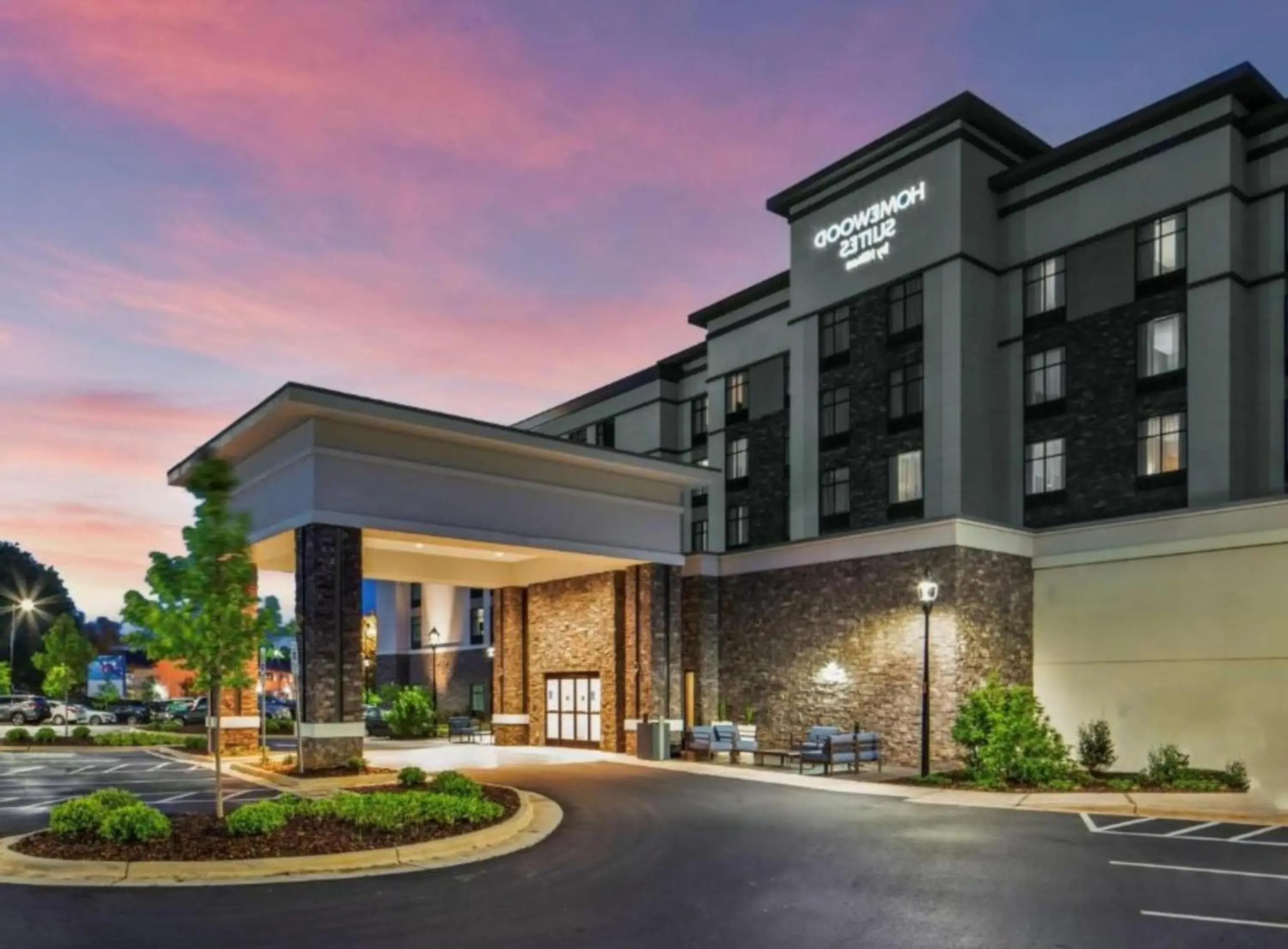 Property building in Homewood Suites By Hilton Greensboro Wendover, Nc Property building in Homewood Suites By Hilton Greensboro Wendover, Nc