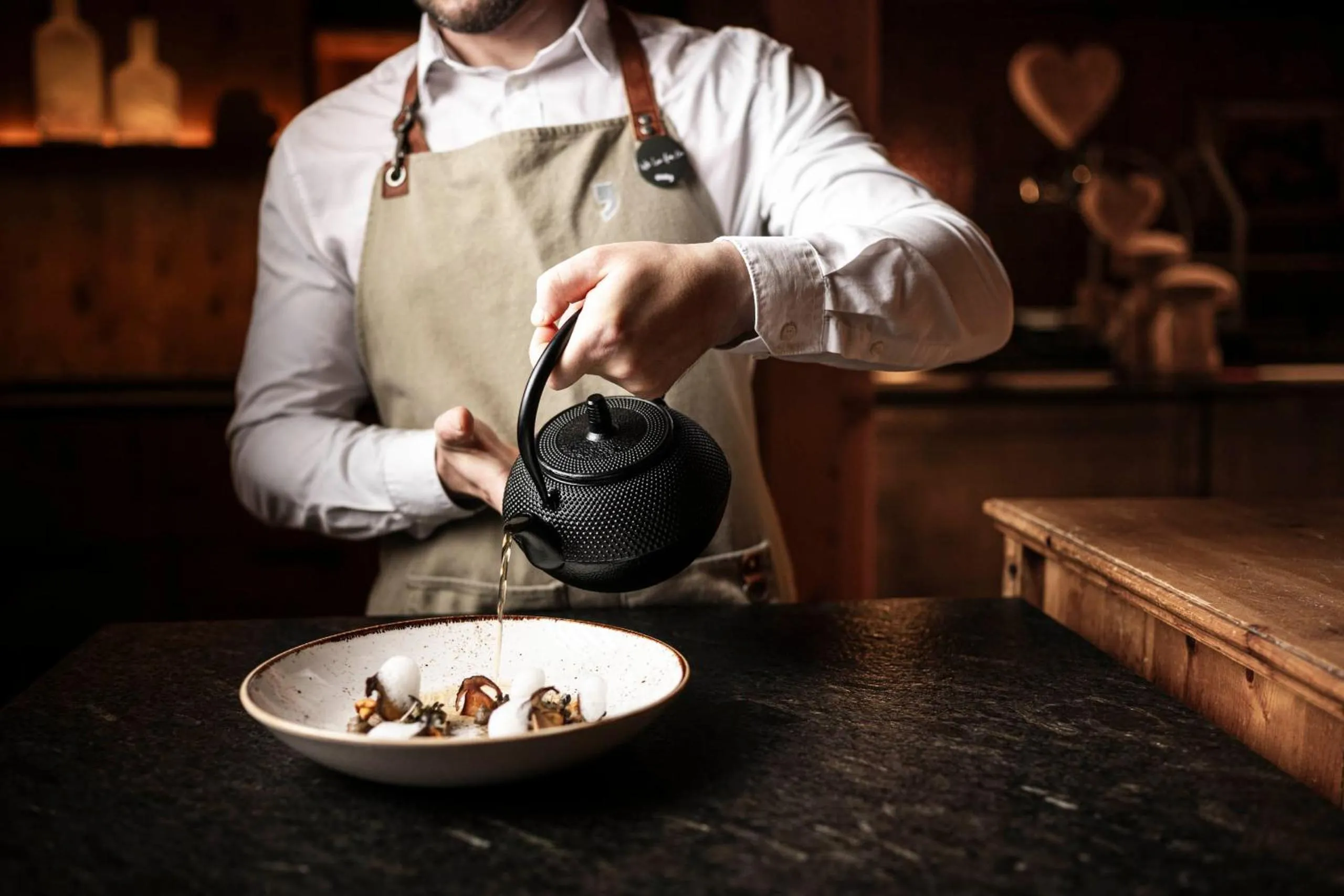 Restaurant/places to eat in eva,VILLAGE