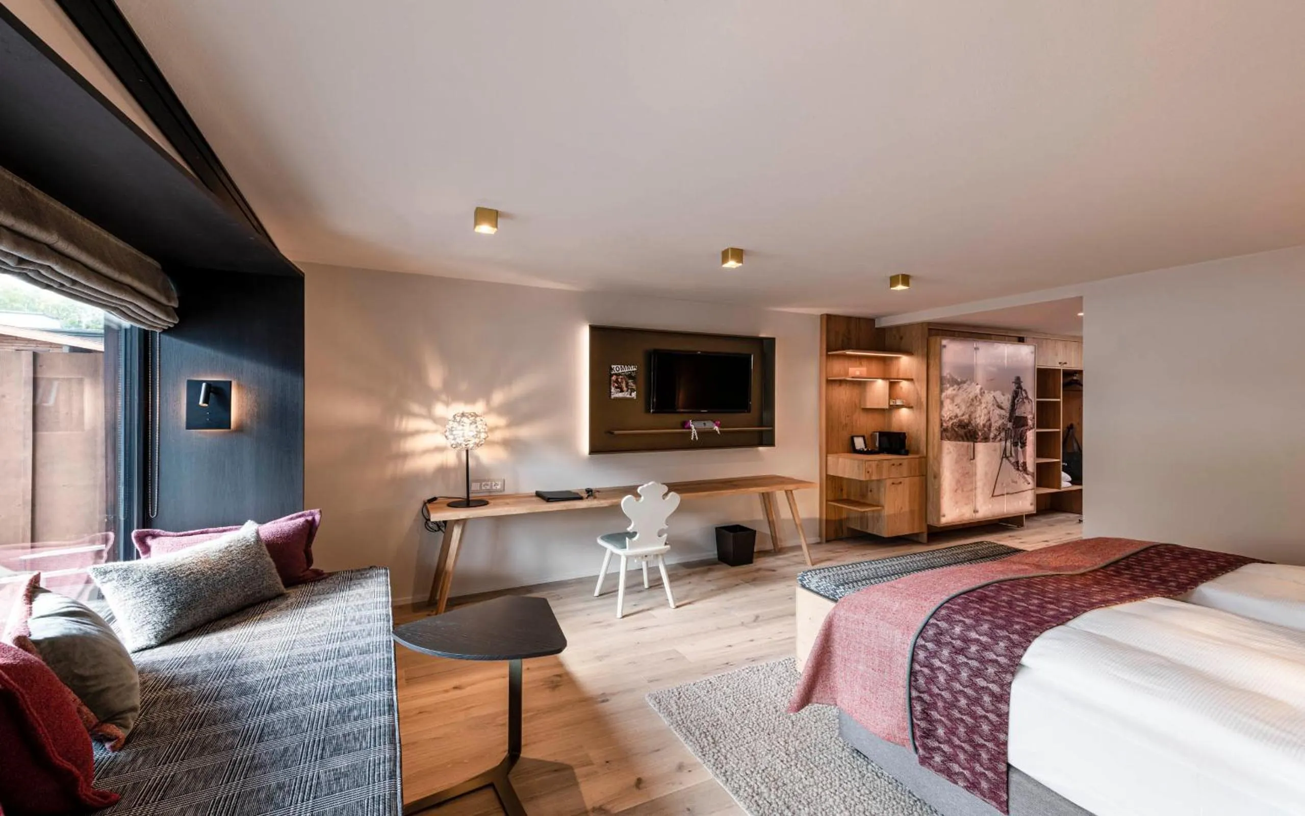 TV and multimedia, Bed in eva,VILLAGE