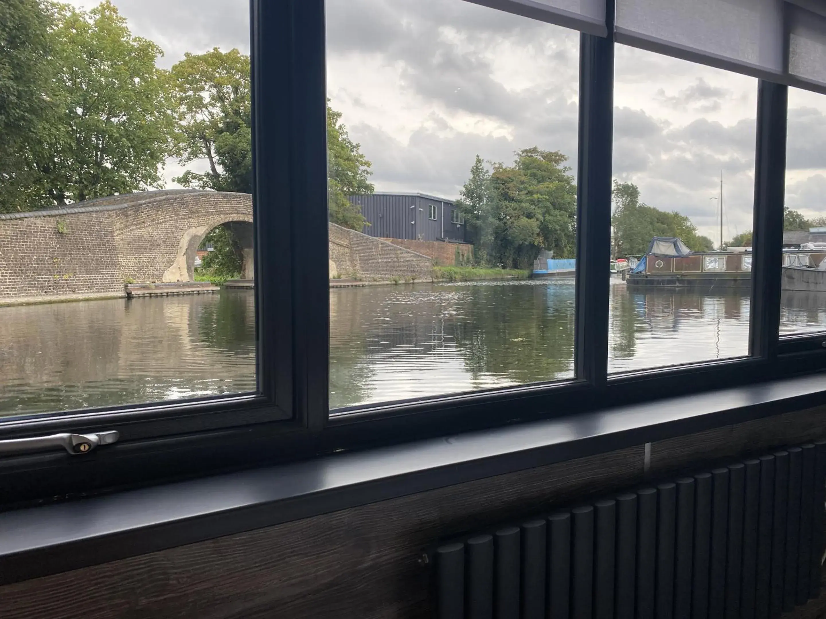 Deluxe Junior Suite in The WatersEdge, Canal Cottages Deluxe Junior Suite in The WatersEdge, Canal Cottages