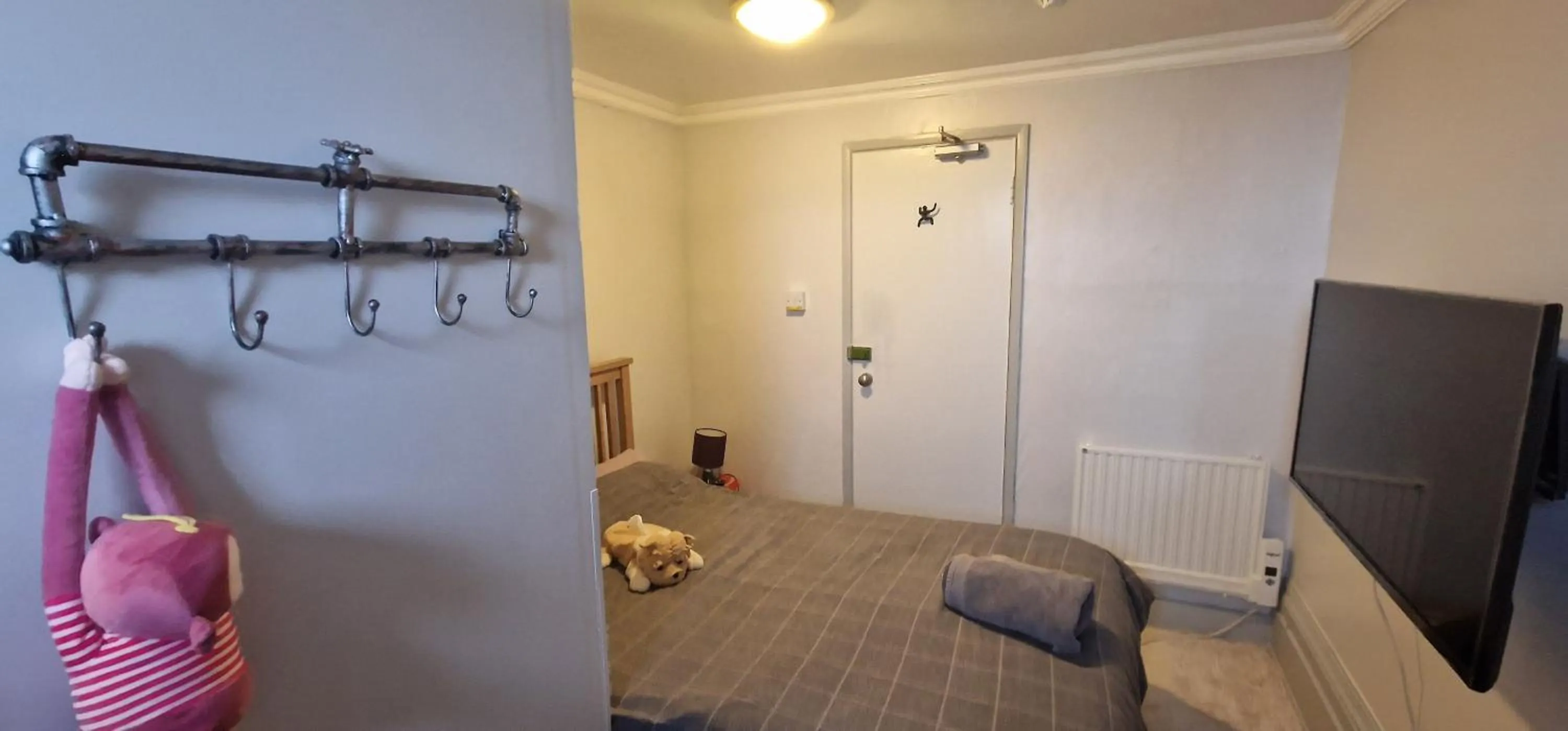 Photo of the whole room in Cherrylee