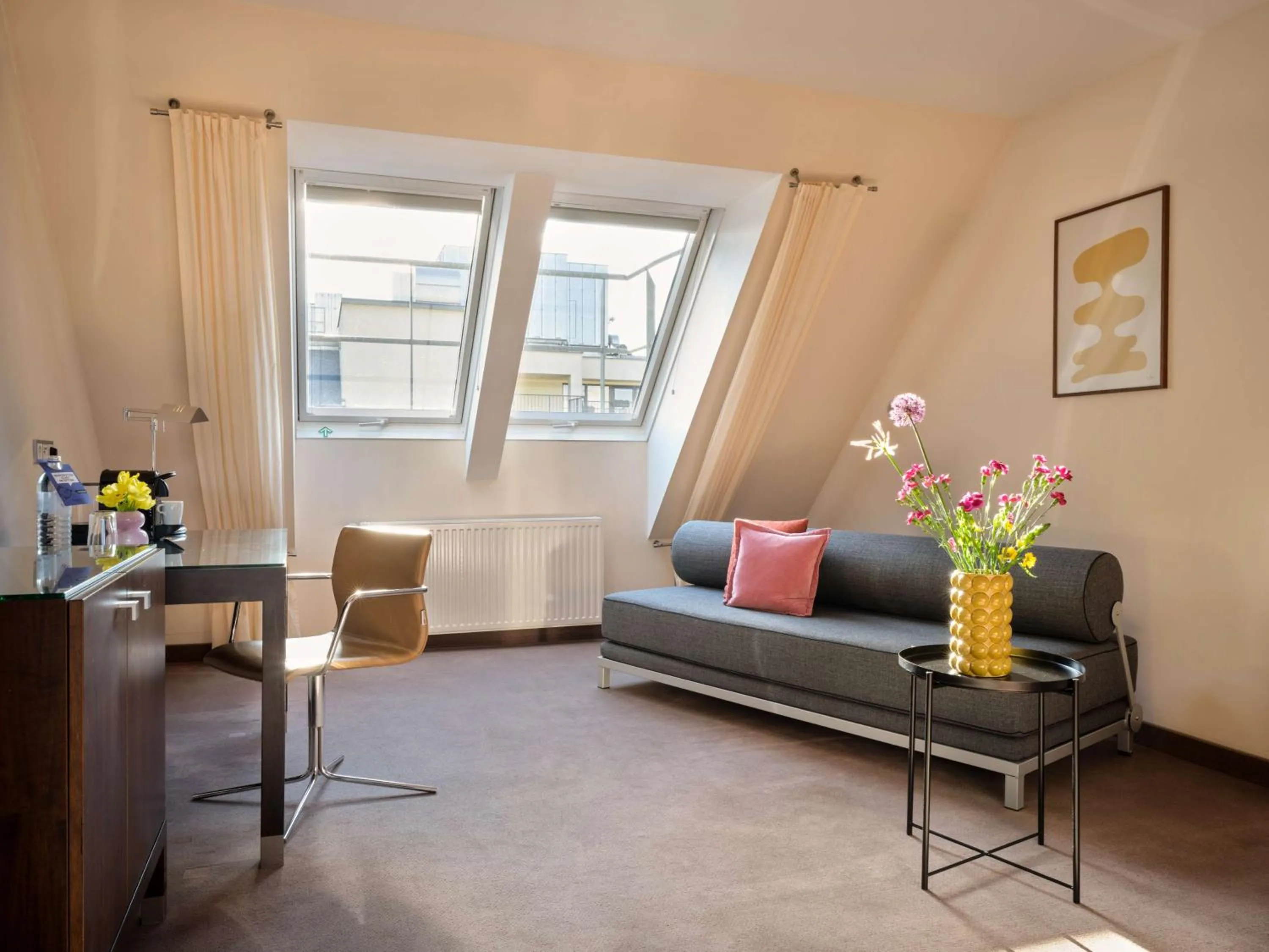 Living room in Flemings Hotel Wien-Stadthalle