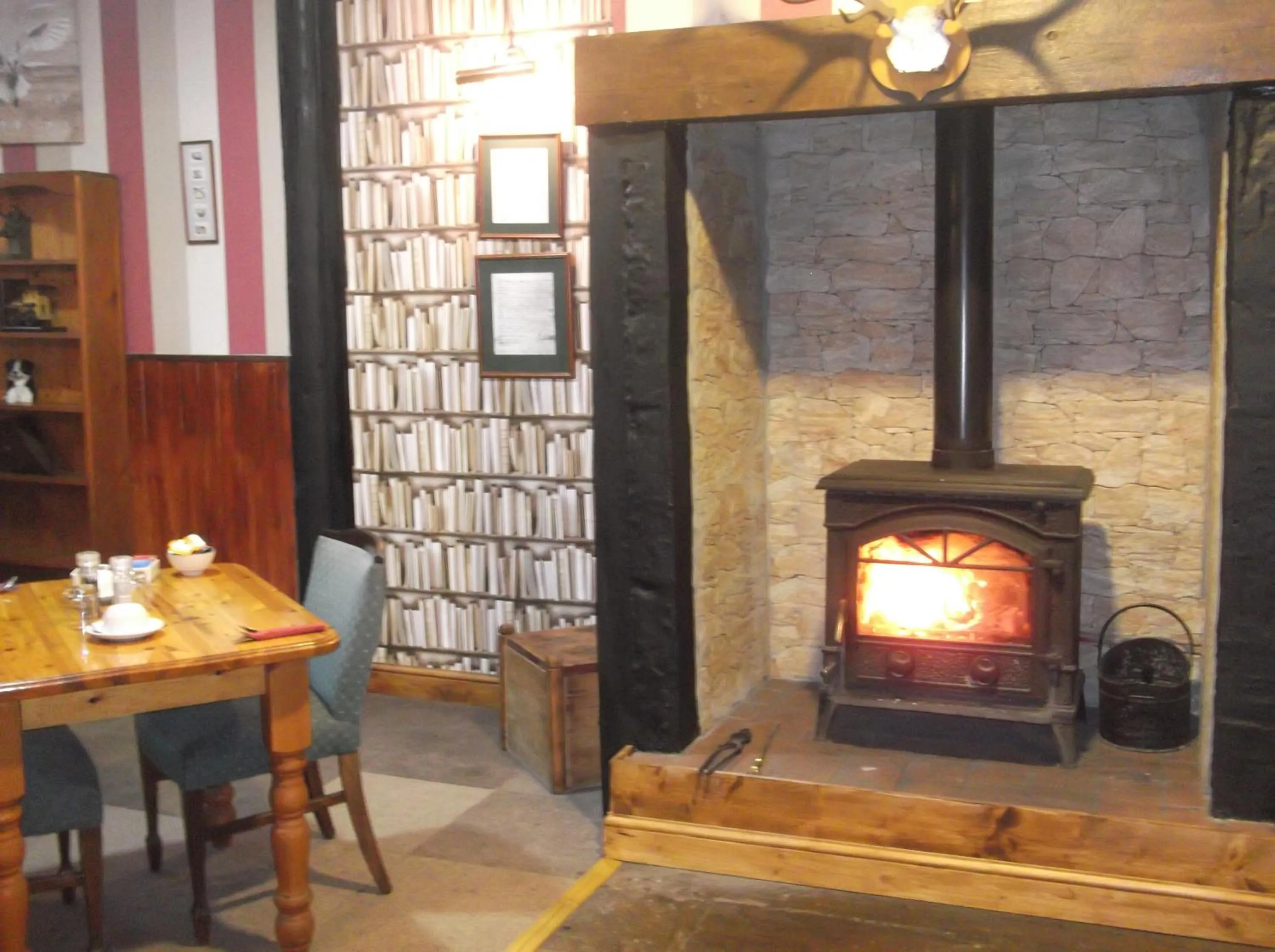 Lounge or bar in The Steading Highland Glen Lodge