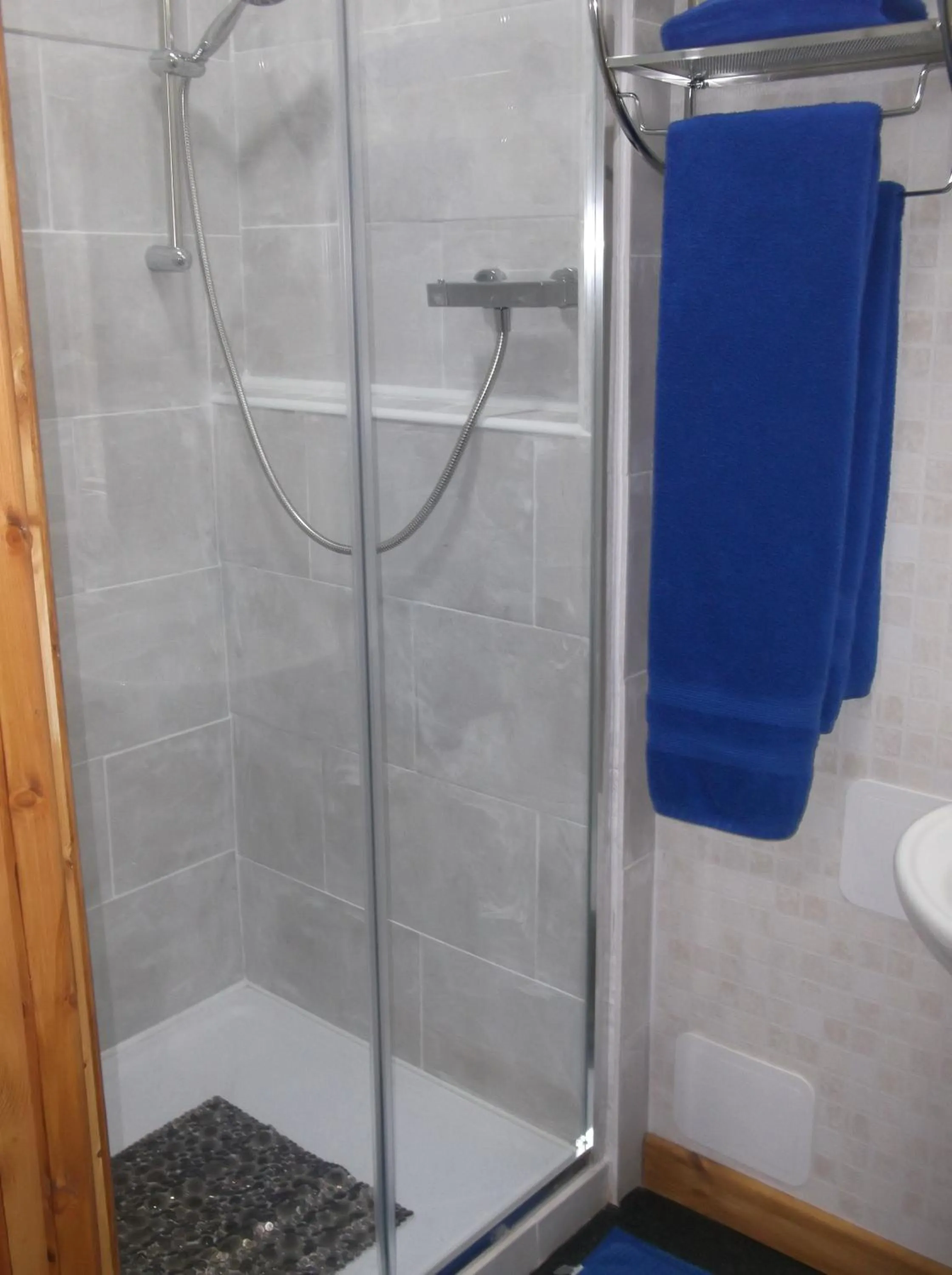 Shower in The Steading Highland Glen Lodge