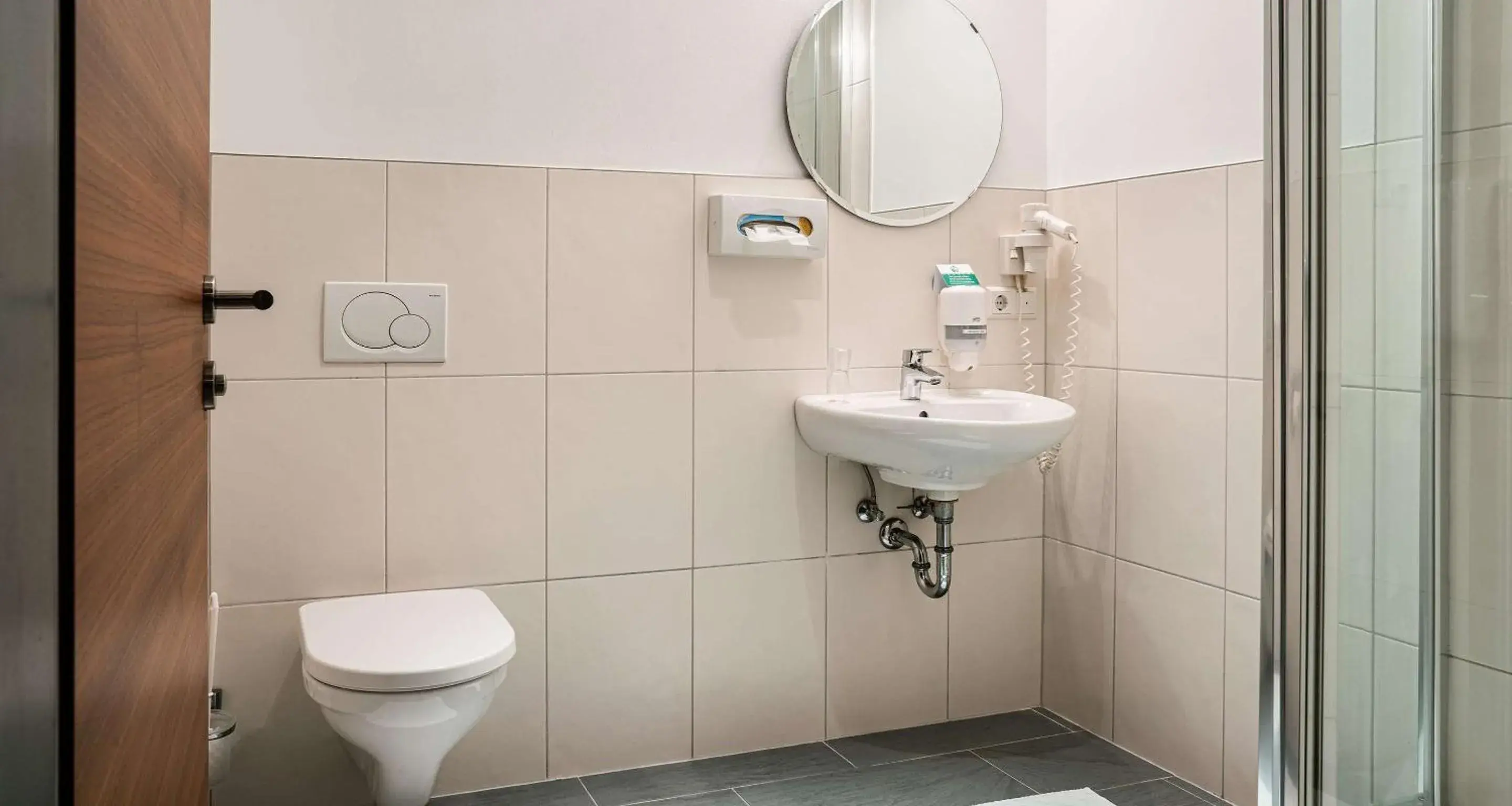 Bedroom in Best Western Hotel am Walserberg Bedroom in Best Western Hotel am Walserberg